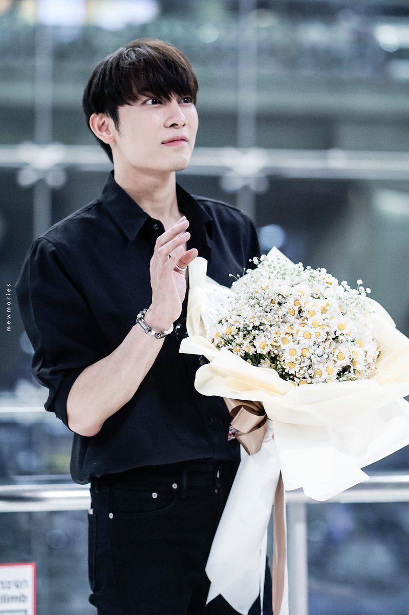 799x1200 Mew Suppasit Wallpaper