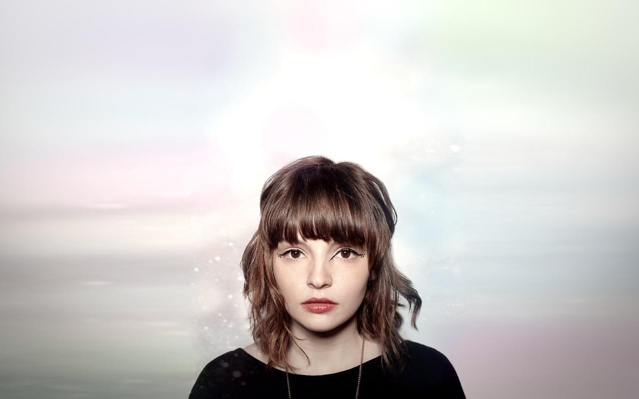 1280x800 Chvrches Lauren Mayberry Wallpaper. Chvrches lauren mayberry, Lauren mayberry, Cool hairstyles