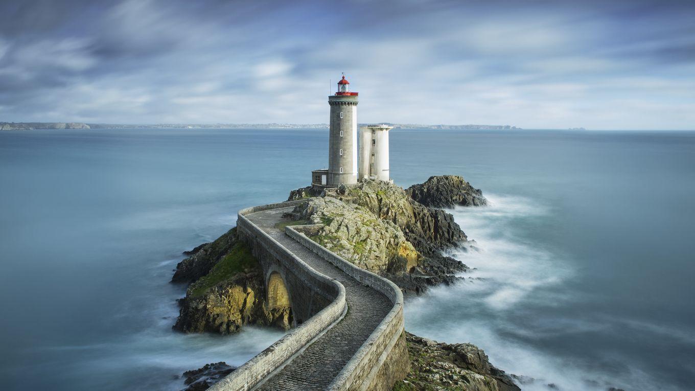 1360x765 Huge wallpaper dump! Windows 10 lock screen image [1920 x 1080]. Lighthouse picture, Beautiful lighthouse, Lighthouses photography