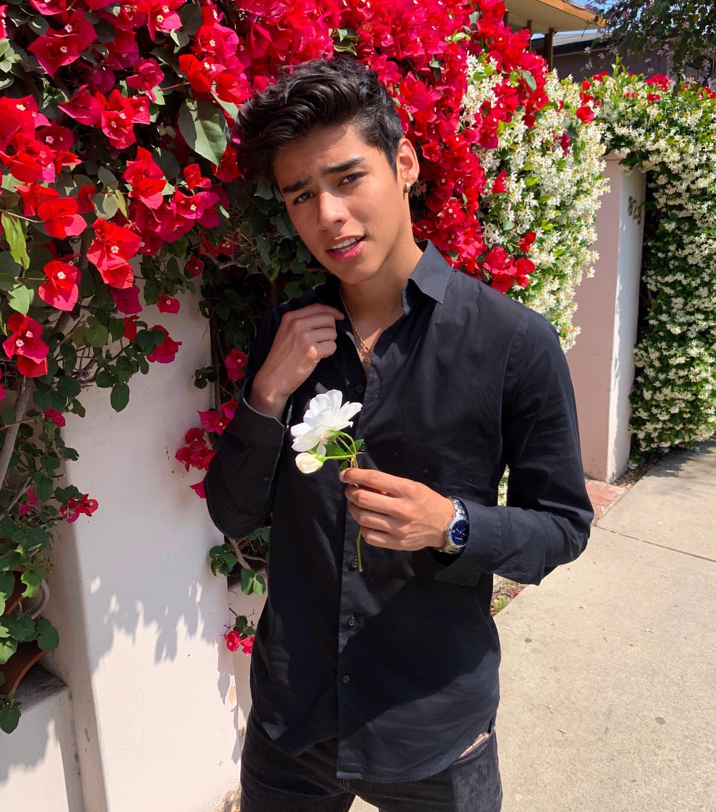 1440x1632 Andrew Davila Wallpaper