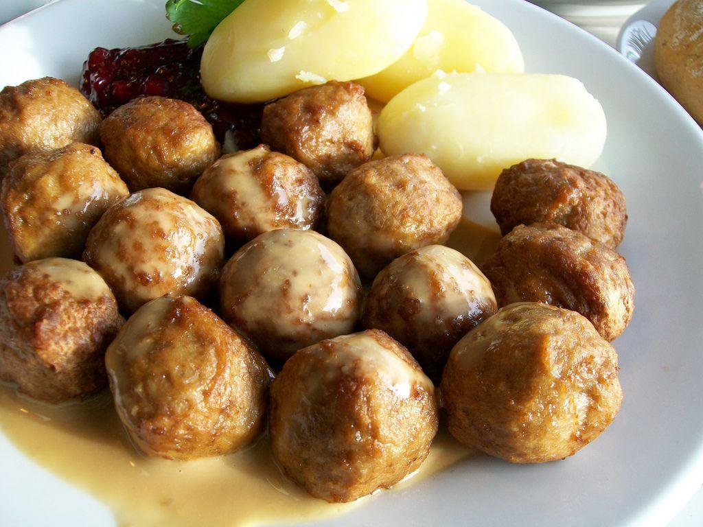1024x768 Stop Everything Just Released Their Iconic Meatballs Recipe So You Can Enjoy Them At Home! Travel Blog