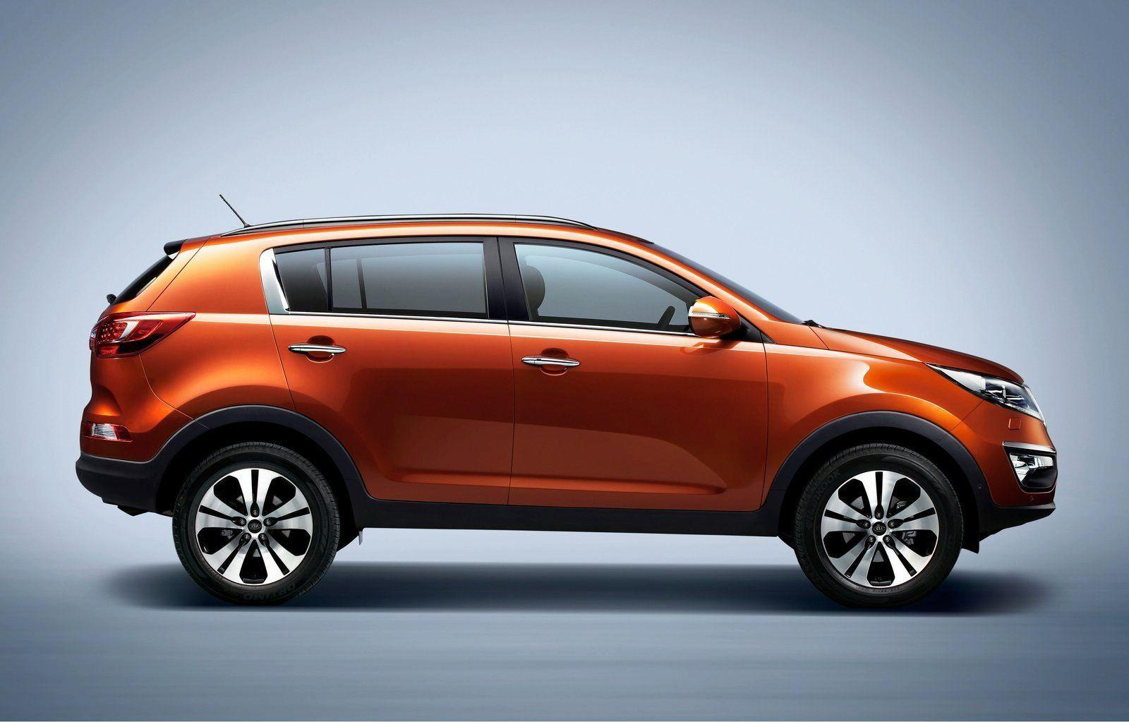 1600x1023 Kia Sportage wallpaper Power Girl