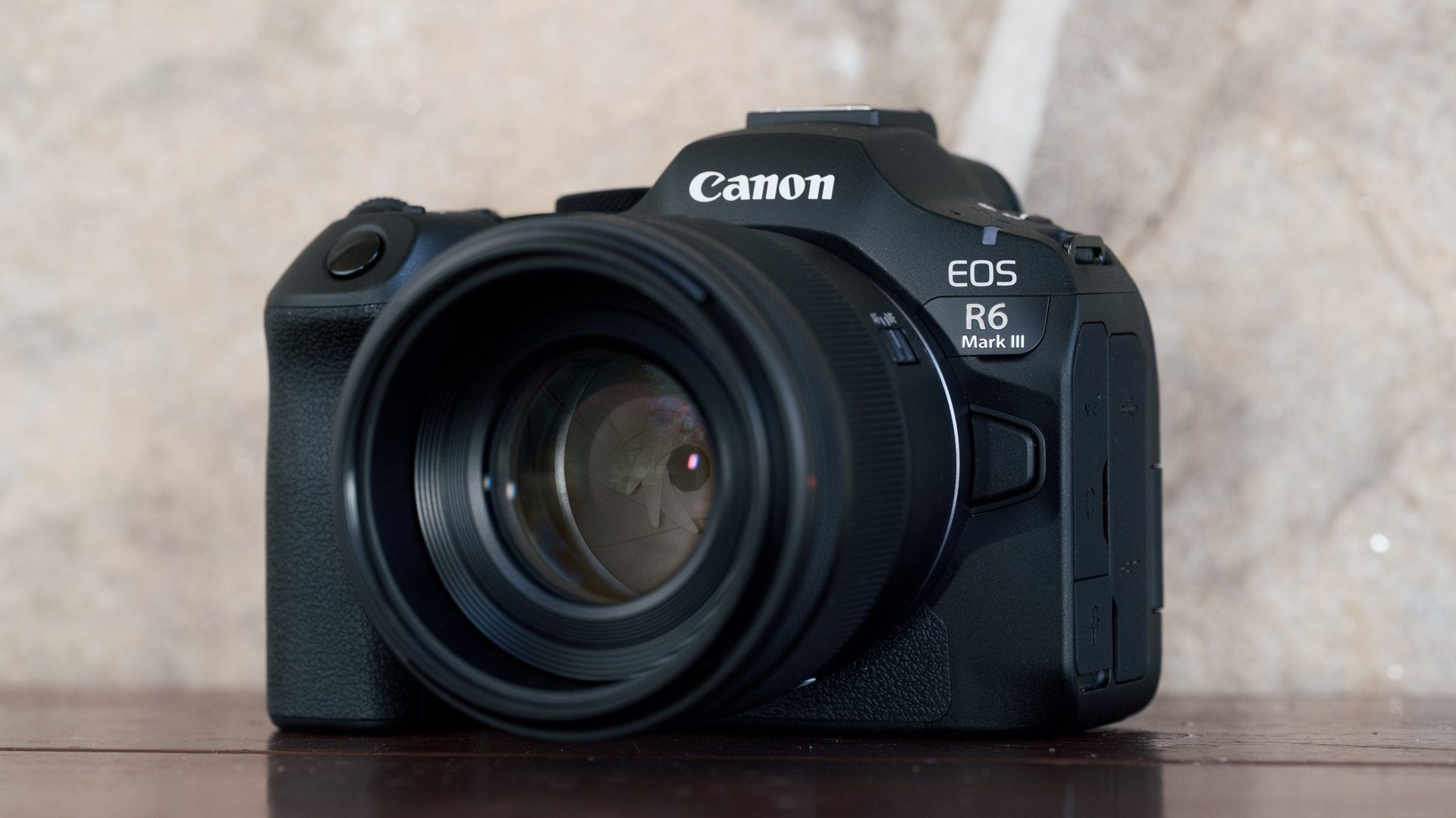 1920x1079 Canon EOS R6 Mark III 2025 Middle East
