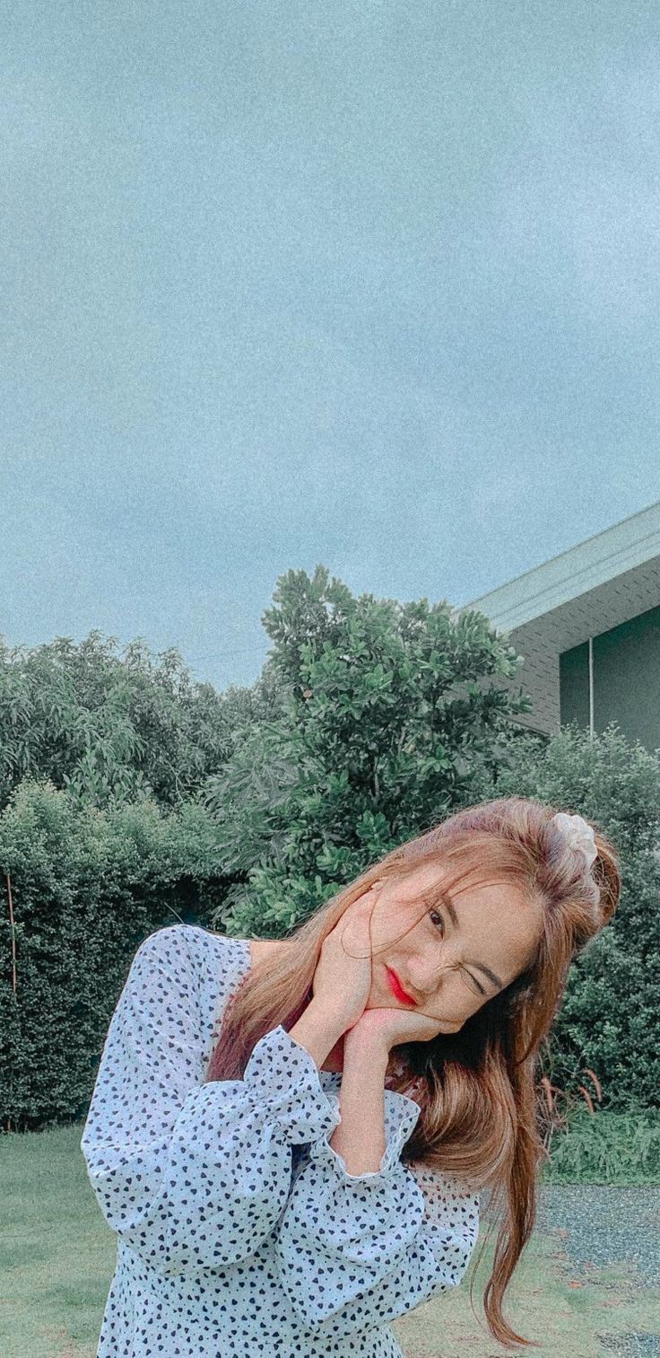 736x1513 Freen Sarocha HD iPhone Wallpaper
