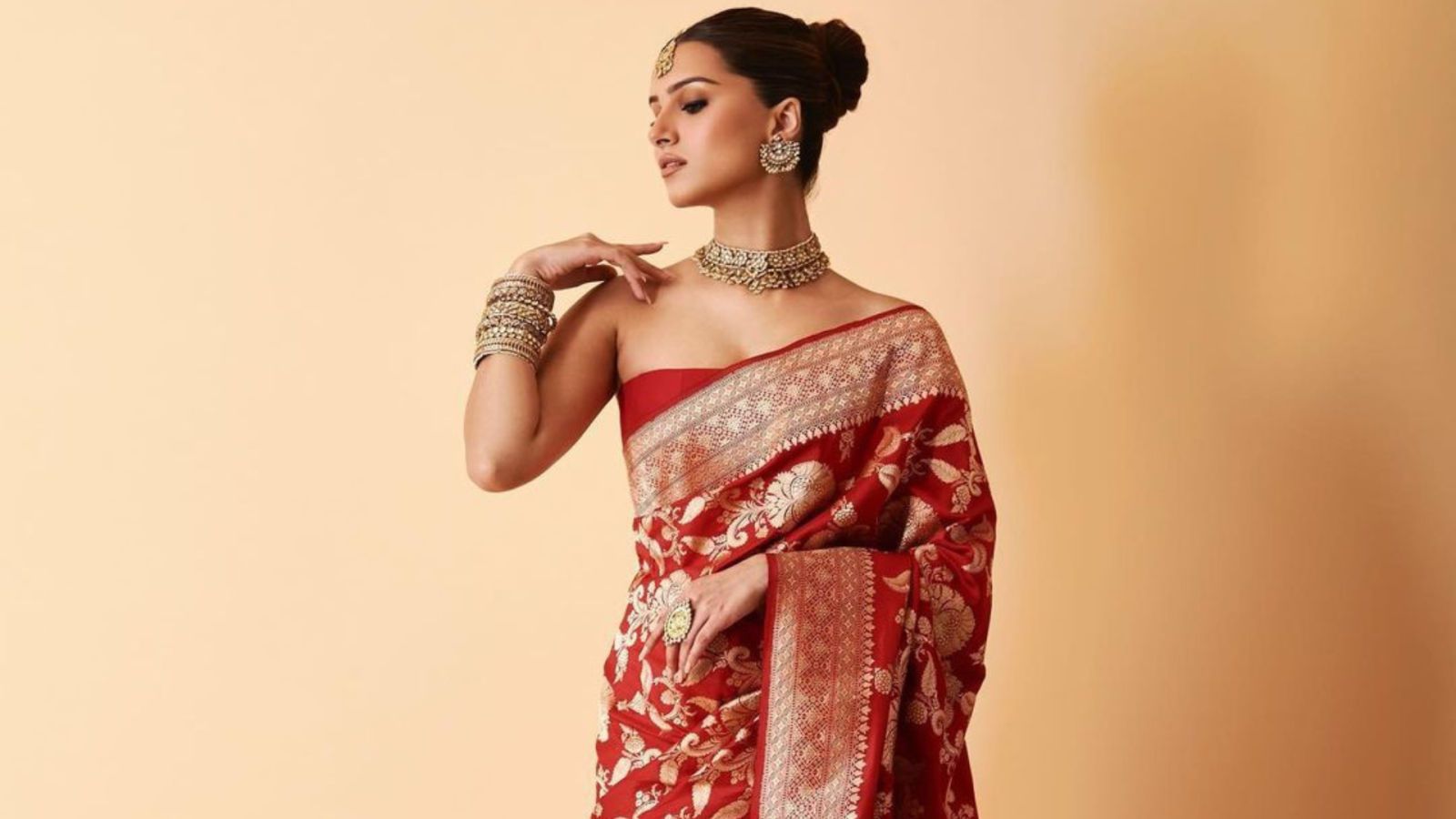 1600x900 Most beautiful red sarees for unforgettable weddings