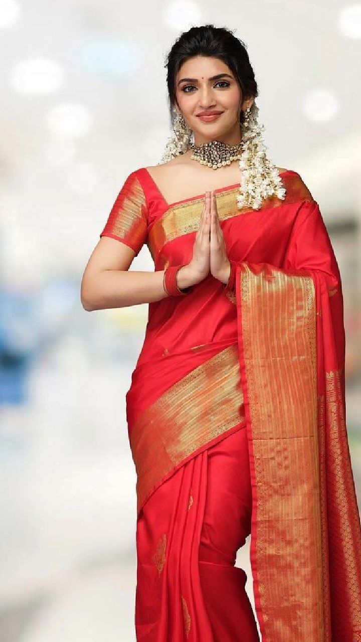 720x1280 Shree Leela Inspired Trending Saree Blouse Designs For Every Occasion