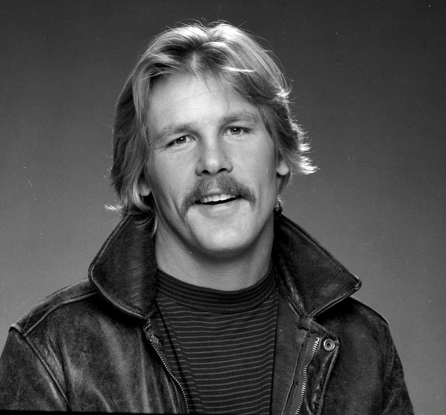 920x856 Nick Nolte Wallpaper
