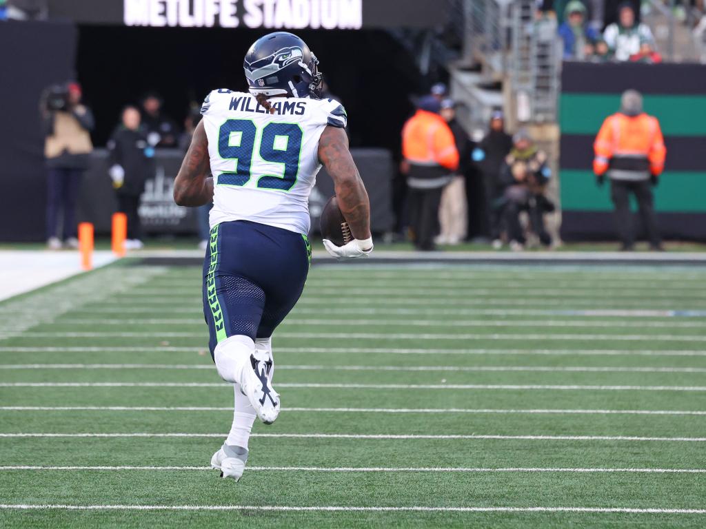 1024x768 Ex Jet Leonard Williams Tortured Old Team With Dominant Performance