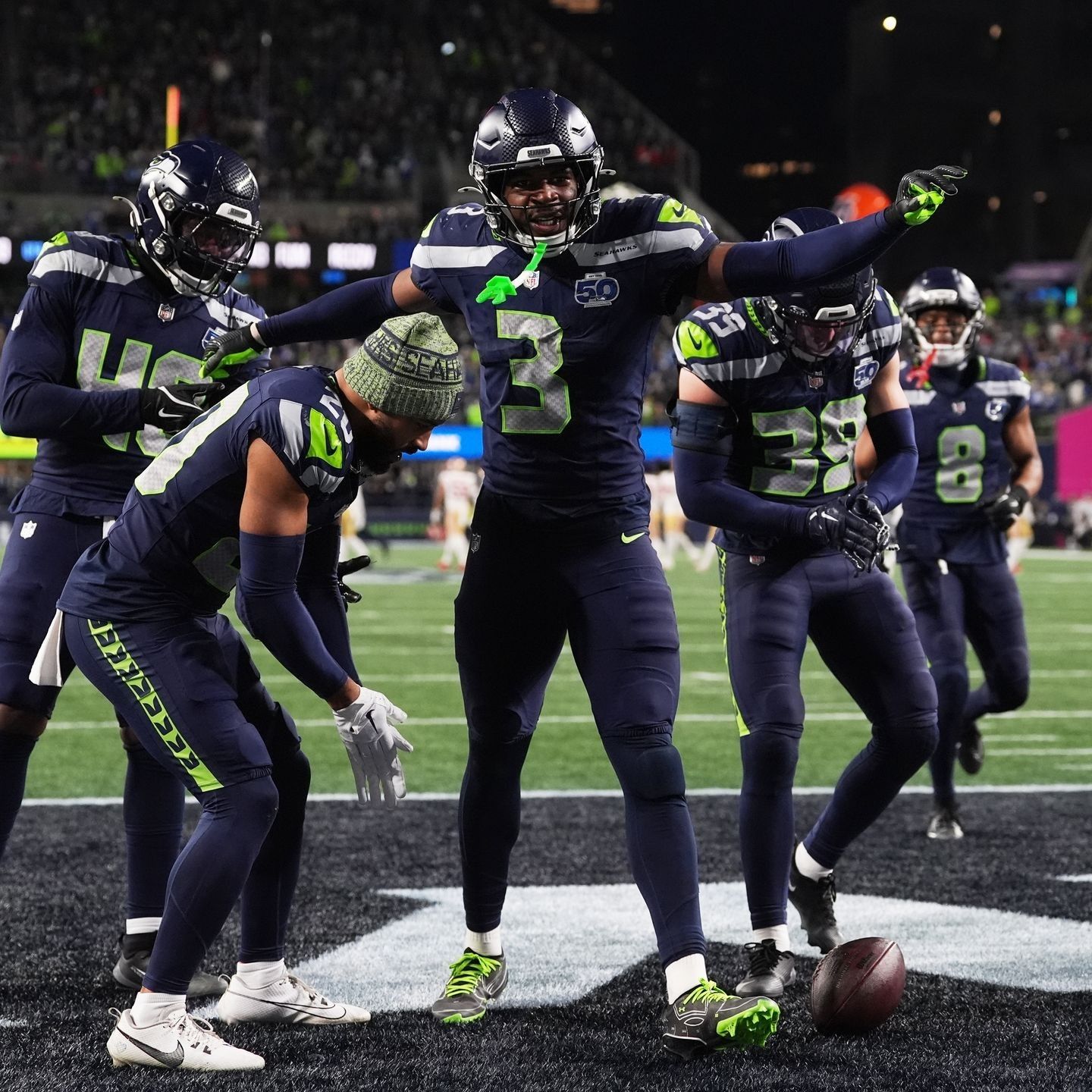 1440x1440 Seahawks rookie safety Nick Emmanwori injures ankle during Super Bowl practice