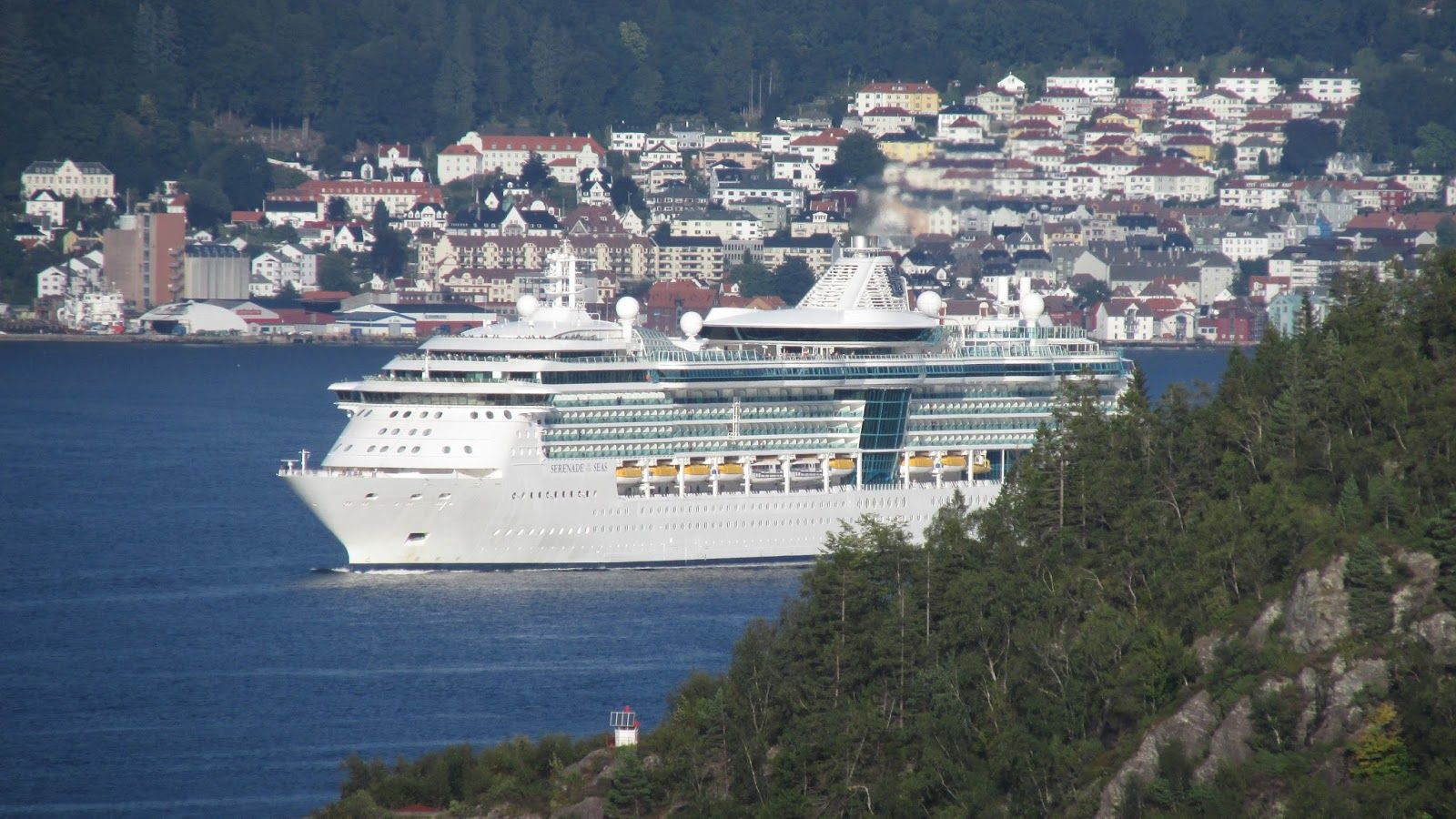 1600x900 Serenade of the Seas the Bridge
