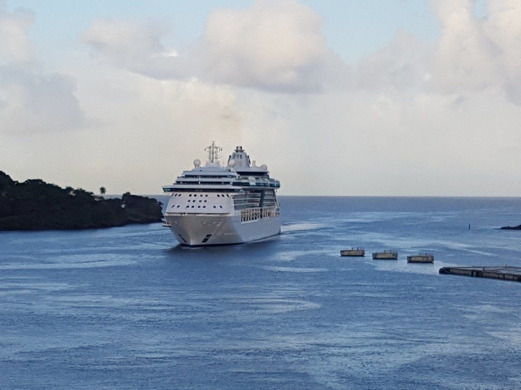 1024x768 Serenade of the seas arriving in St Lucia