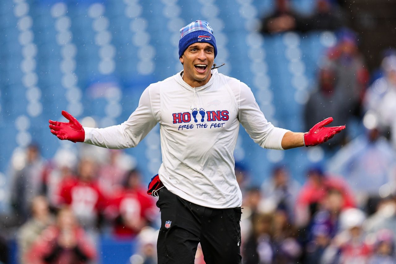 1280x854 Bills WR Mack Hollins brings out his inner 'Animal' with AFC Championship pregame fit