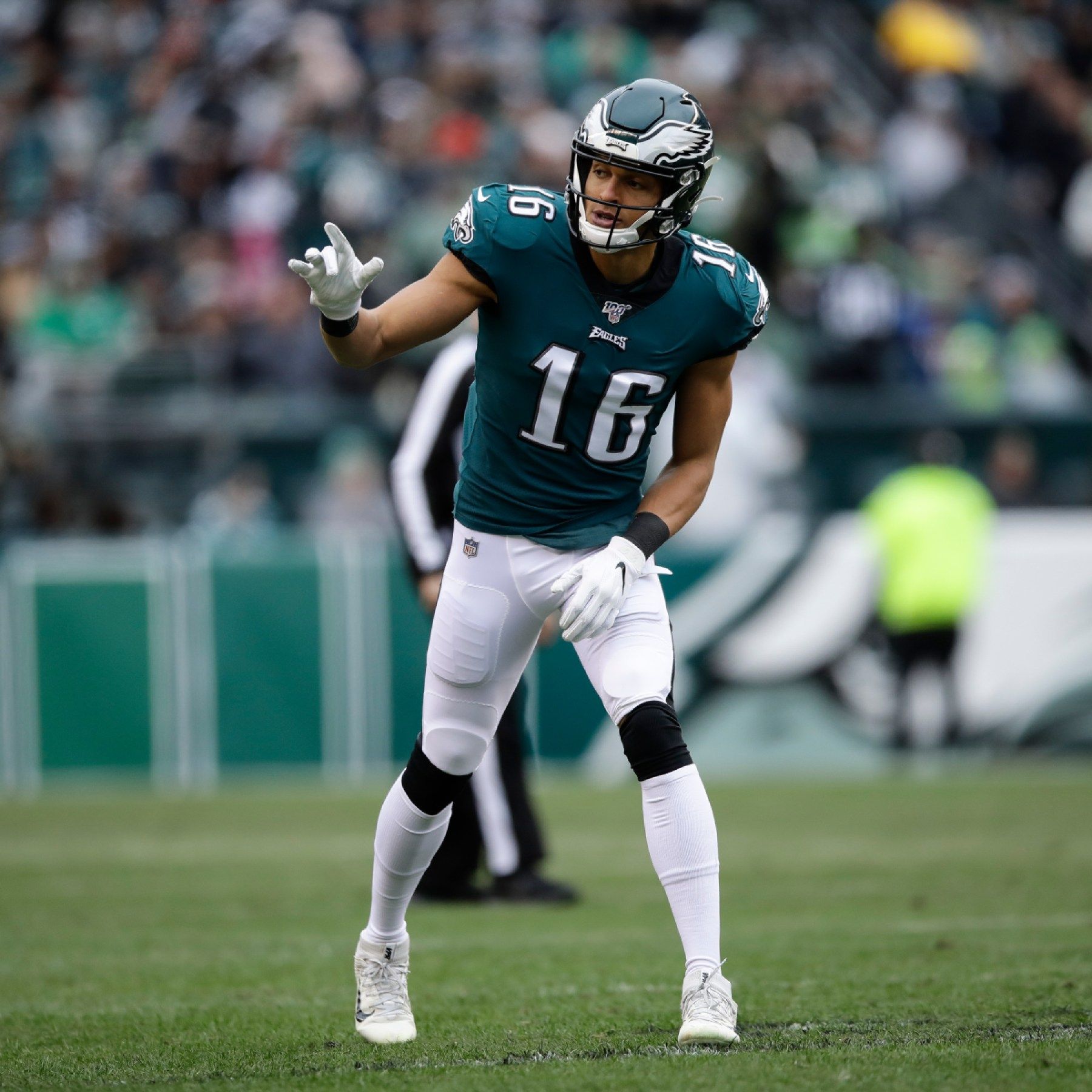 1800x1800 Eagles Waive Much Maligned WR Mack Hollins