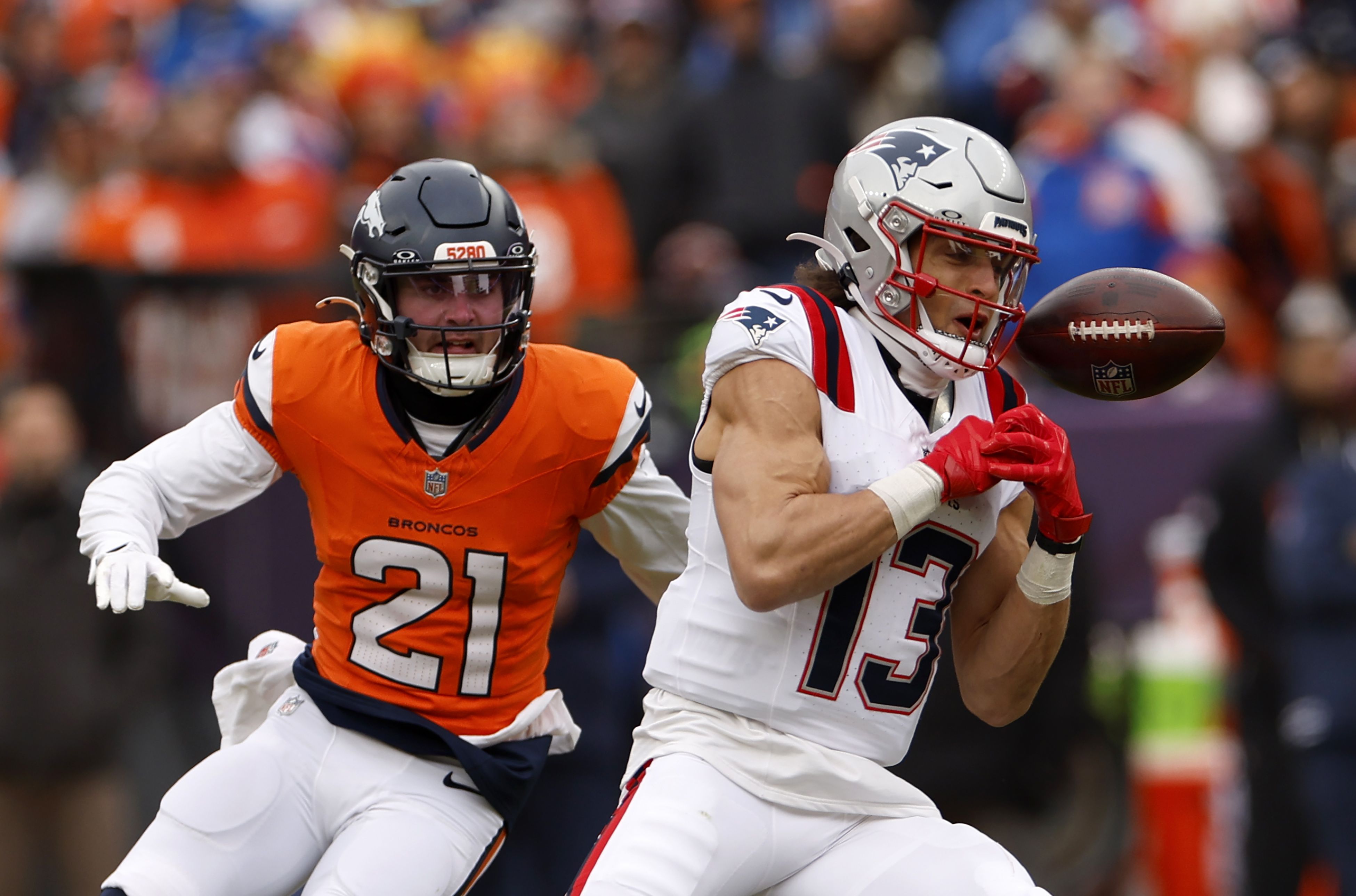 3900x2577 Mack Hollins returns to spark Patriots, other snap count thoughts