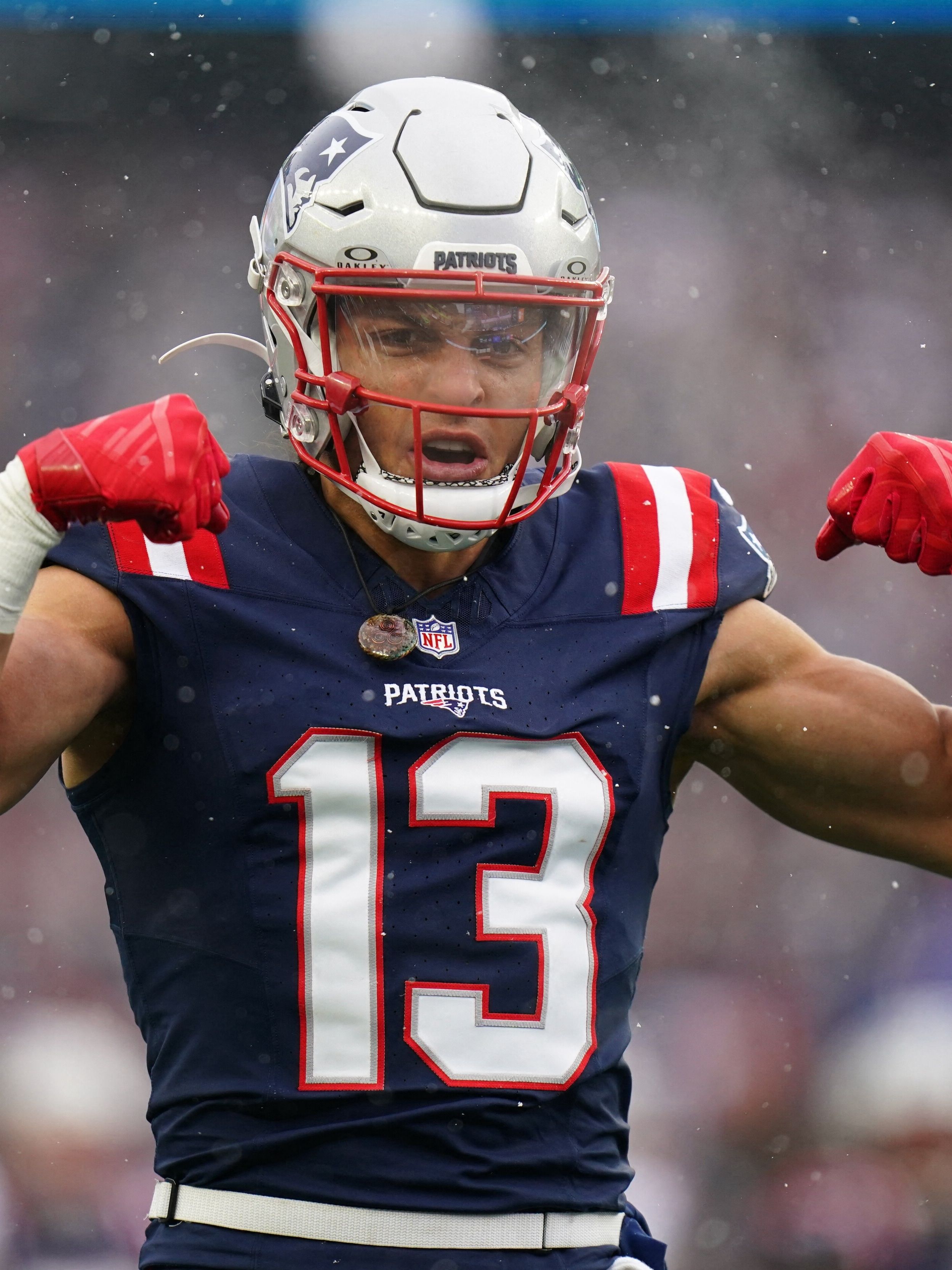 2499x3332 Mack Hollins injury news: Why Patriots star arrived barefoot for Broncos game, chanting 'Warriors, come out to play'