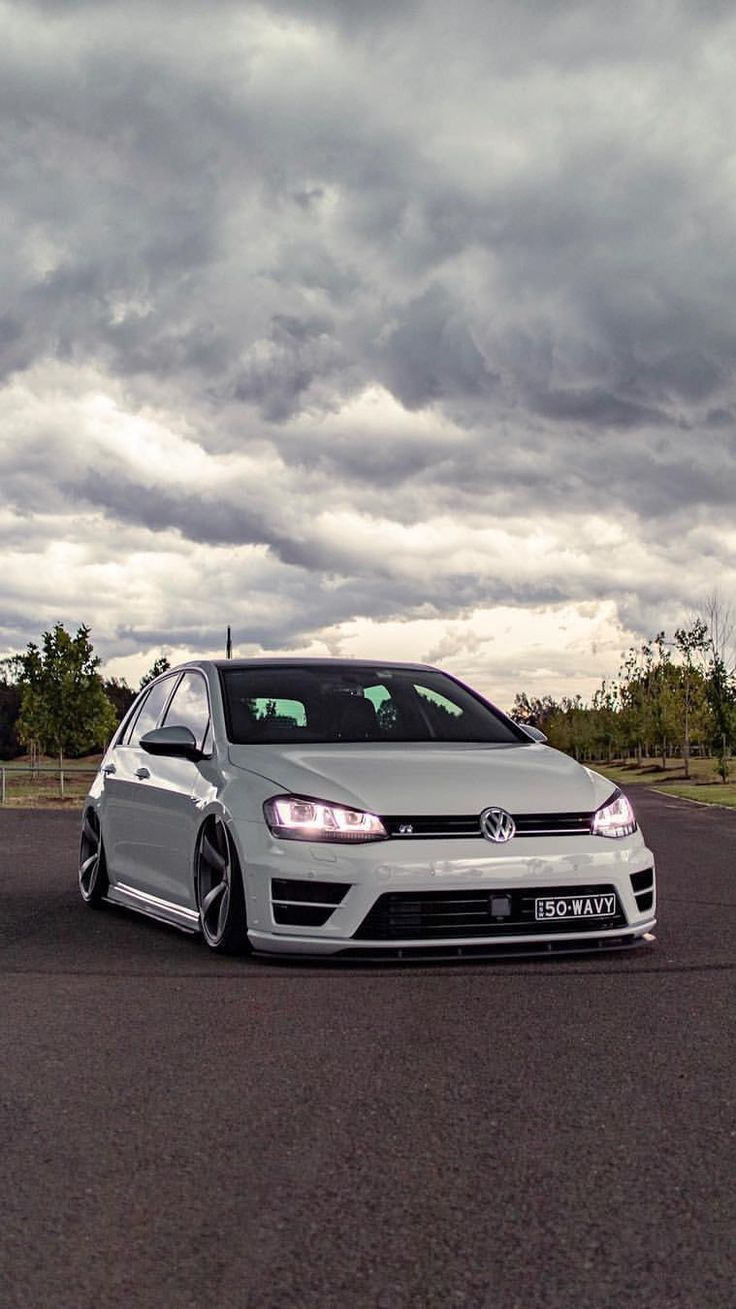 736x1309 Golf R MK7 Branco