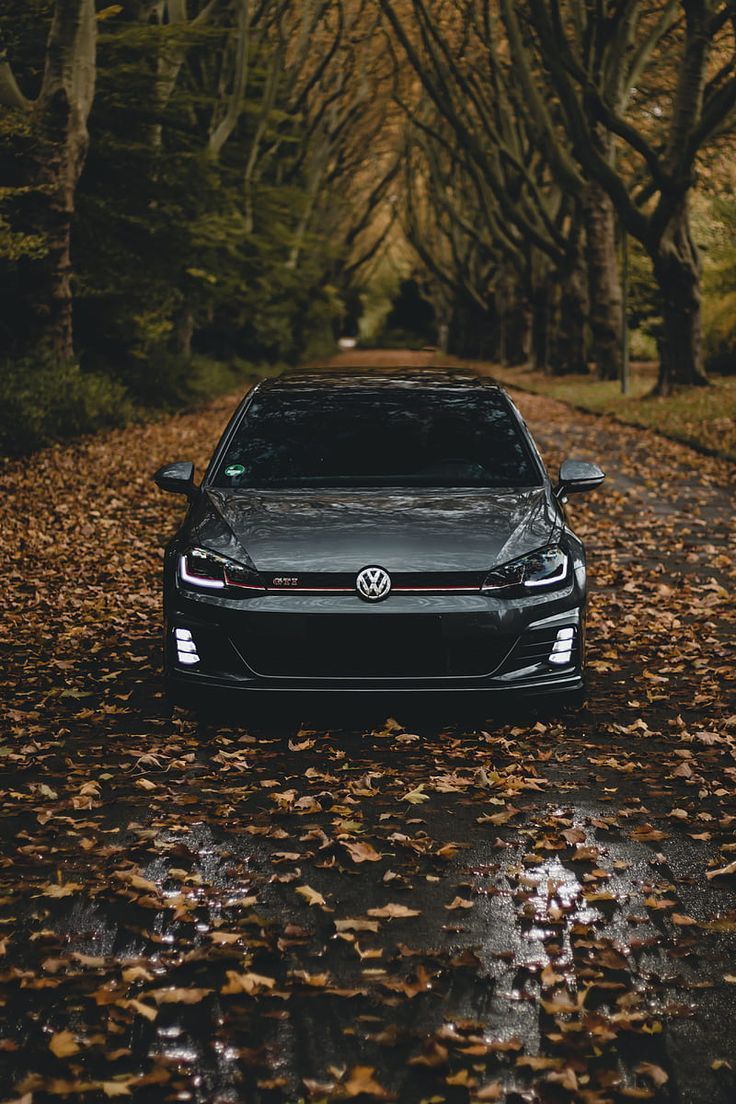 736x1104 Volkswagen Golf R prices and specs