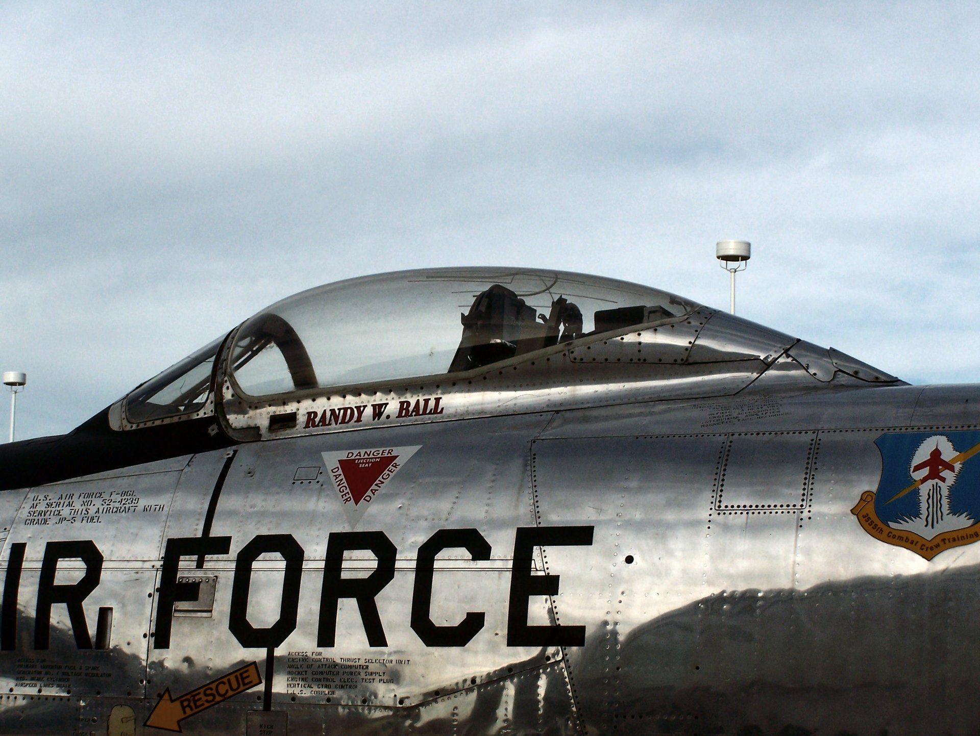 1920x1443 Download Military North American F 86 Sabre HD Wallpaperx2128