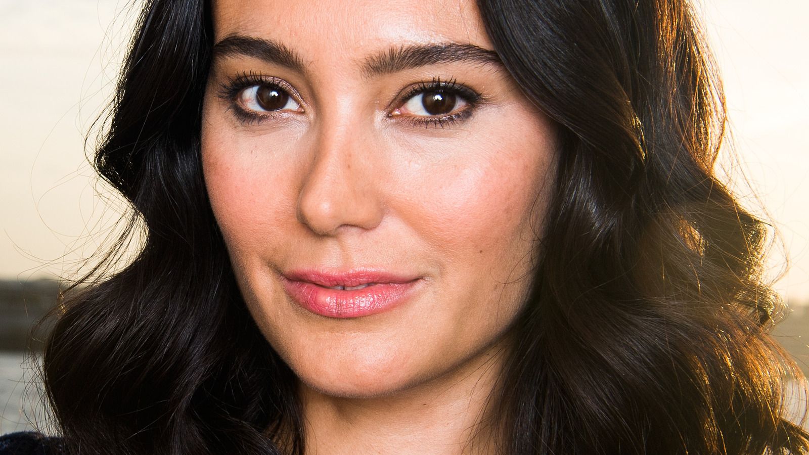 1600x900 What Bruce Willis' Wife Emma Heming Does For A Living