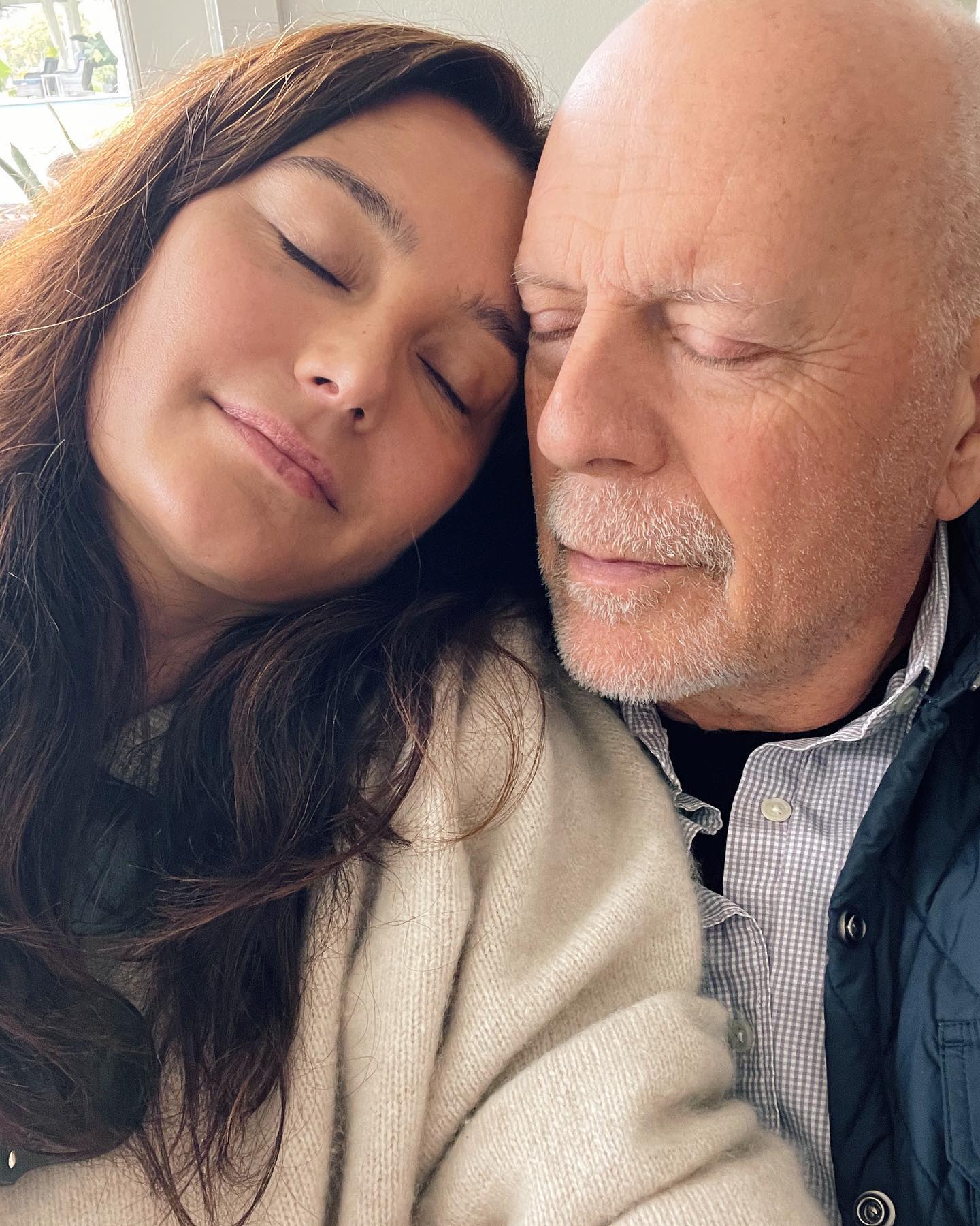 1440x1800 Emma Heming honors Bruce Willis with sweet gesture amid actor's dementia battle