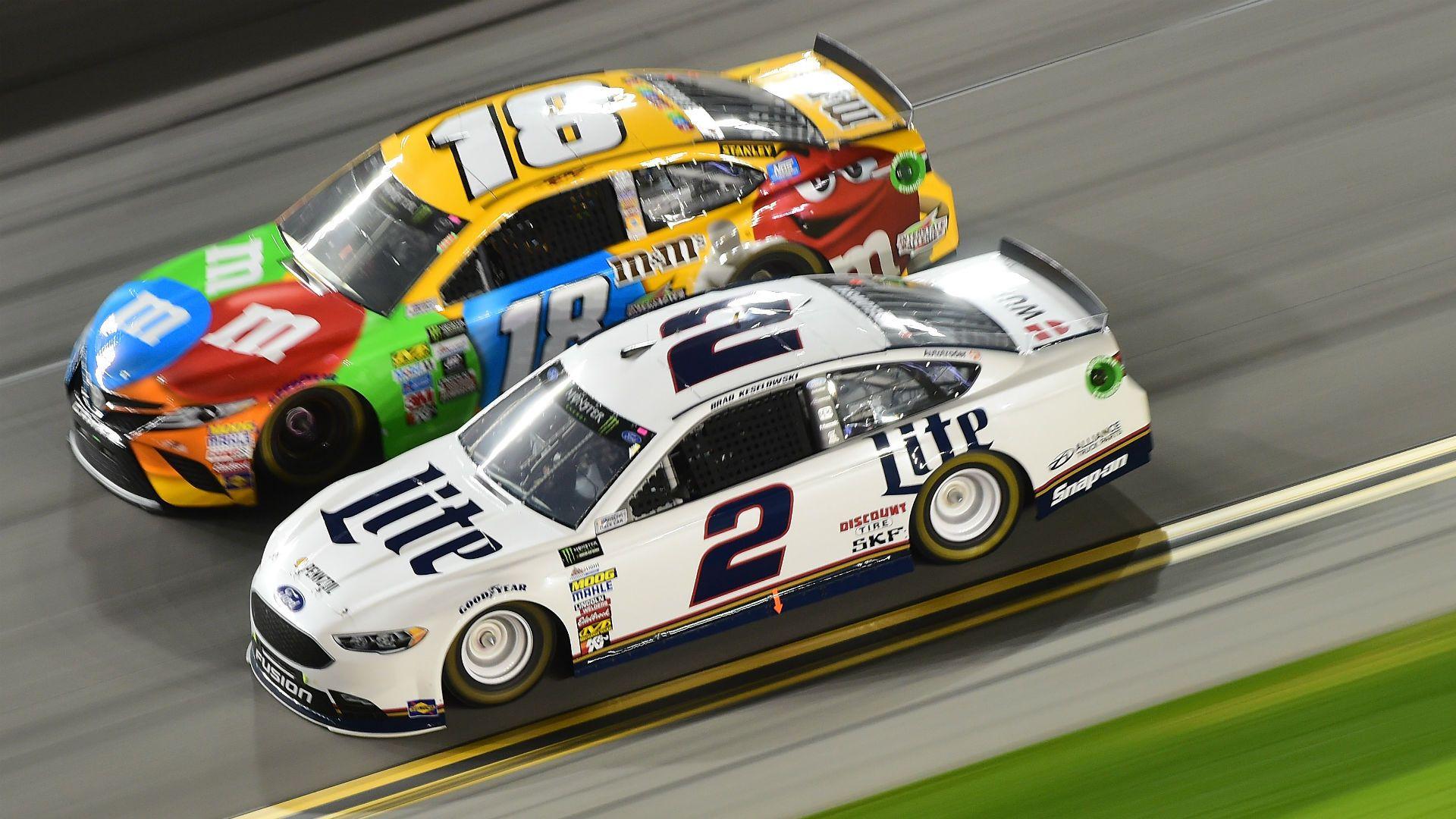 Brad Keselowski Wallpapers Top Free Brad Keselowski Backgrounds Wallpaperaccess