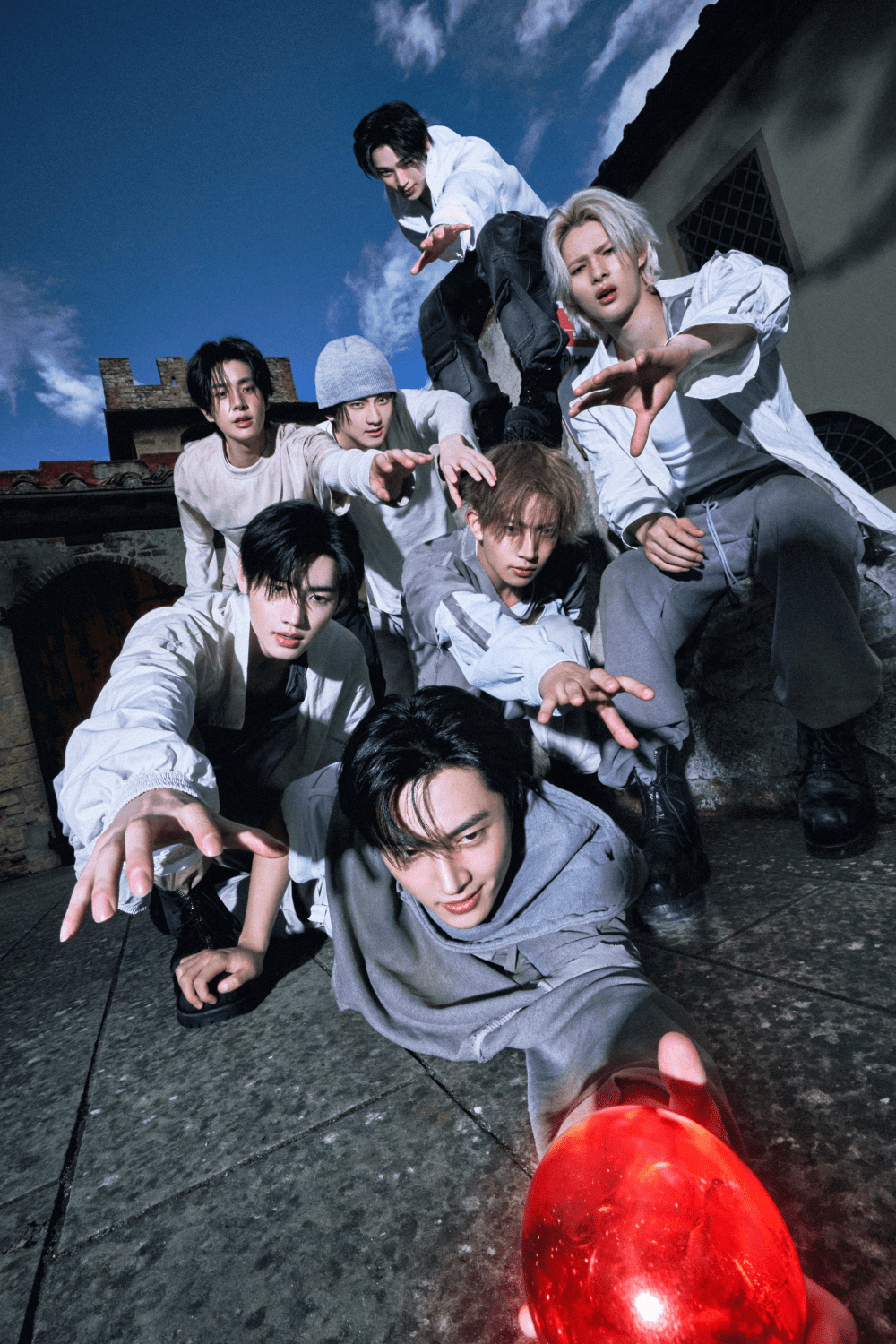 1000x1500 ENHYPEN drops mysterious new teaser photo for 'THE SIN: VANISH'