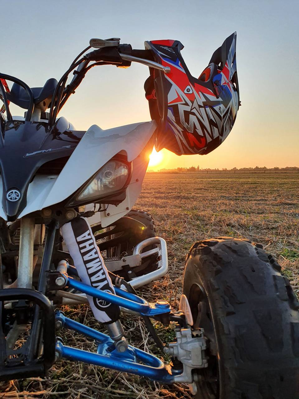 960x1280 Yamaha raptor wallpaper