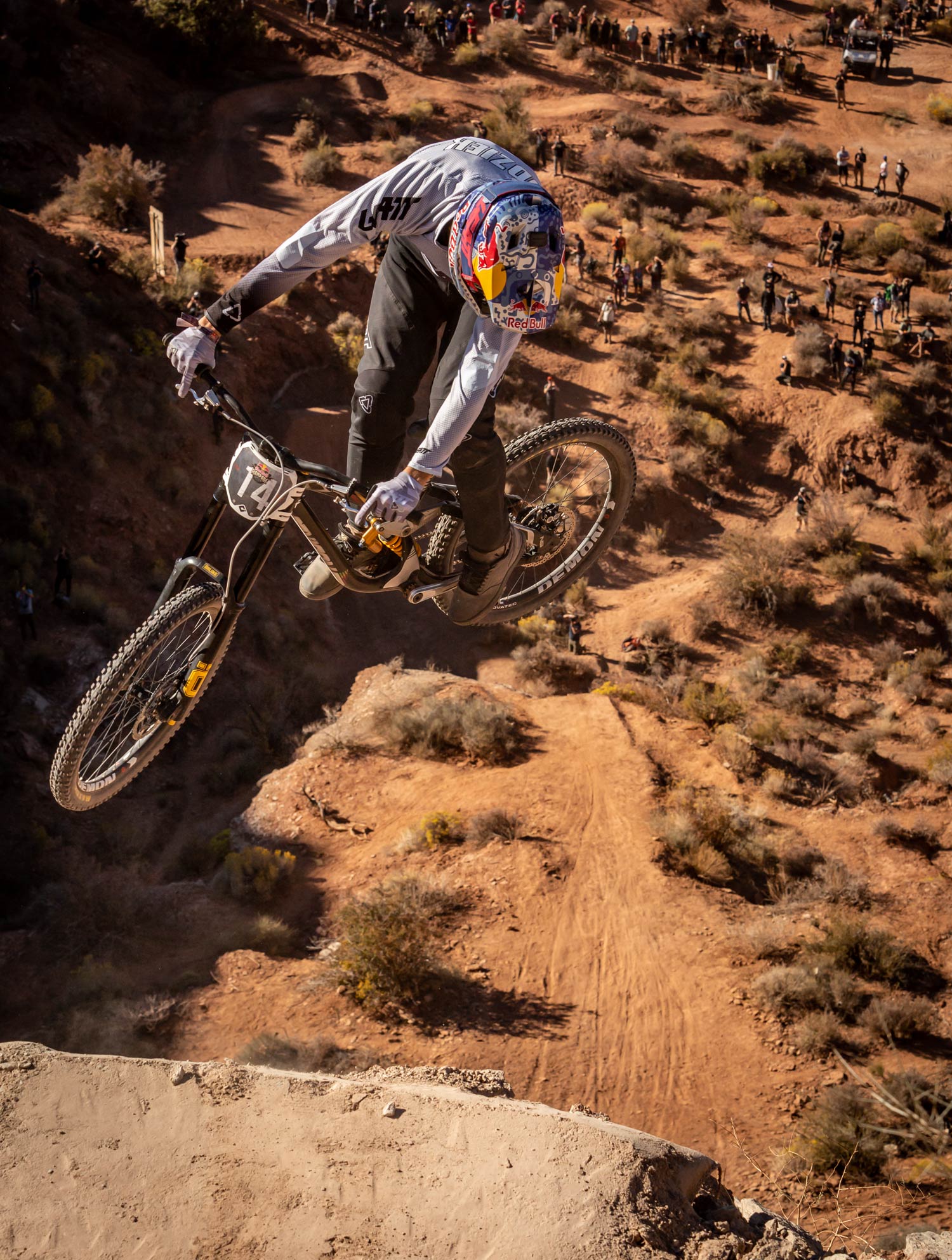 Даунхилл велосипед Red bull Rampage