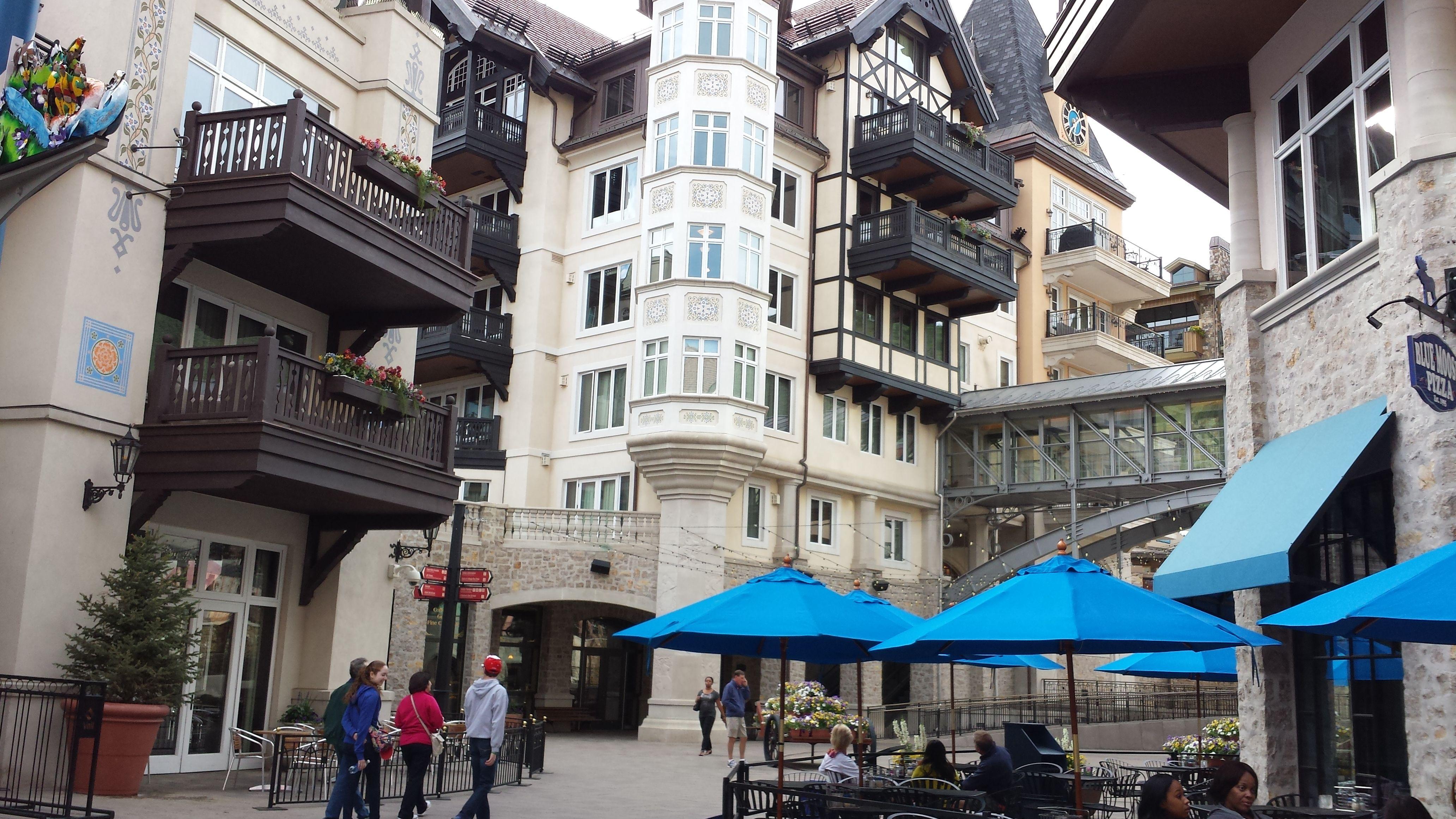4128x2322 Vail Background
