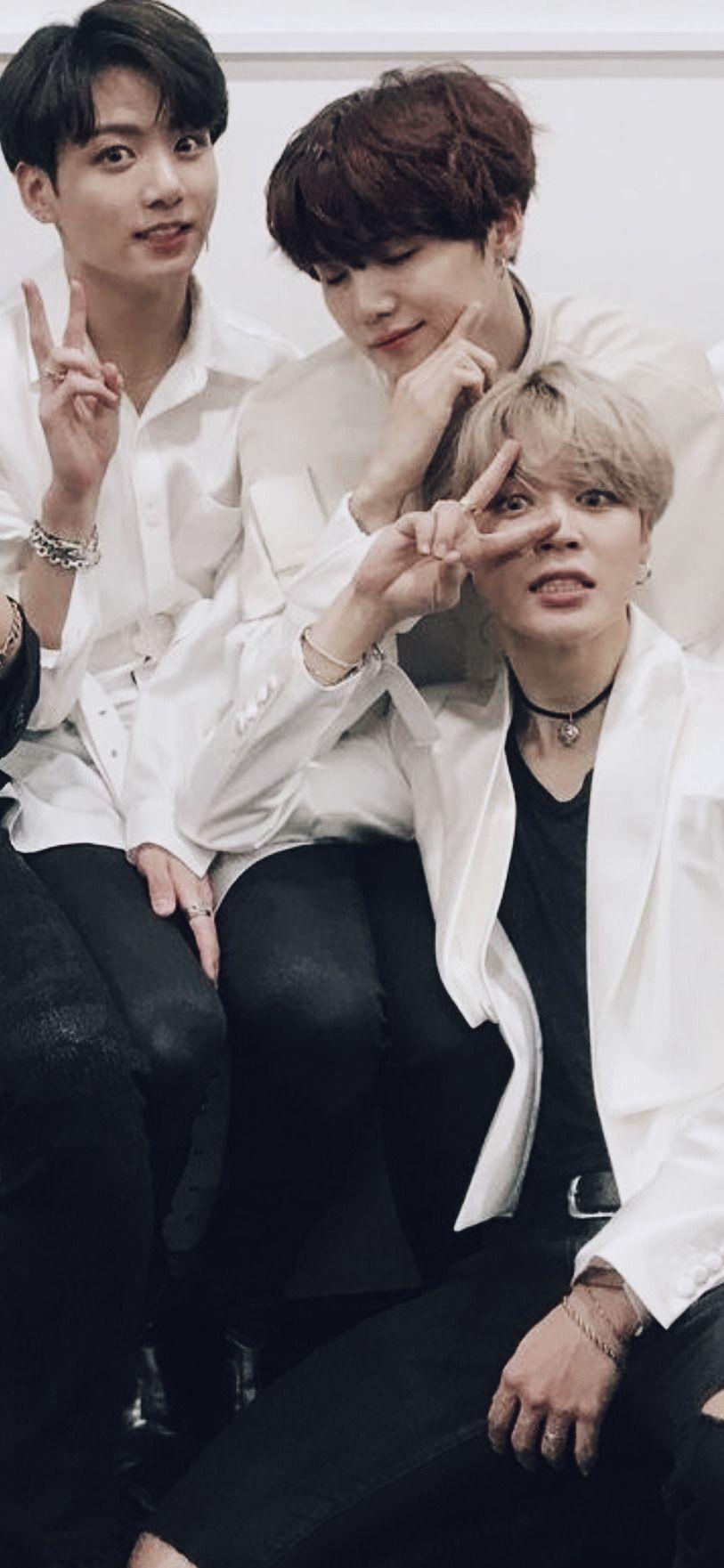 813x1761 BTS Wallpaper