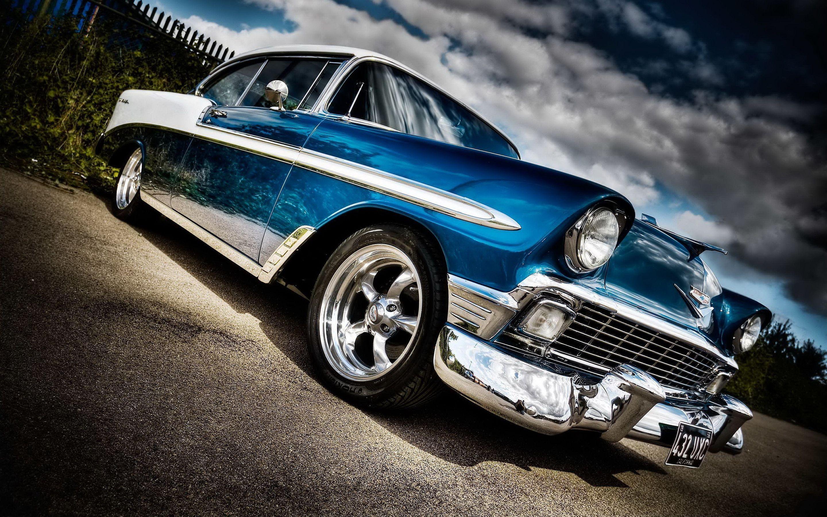 2880x1800 Blue Old Muscle Cars Wallpaper