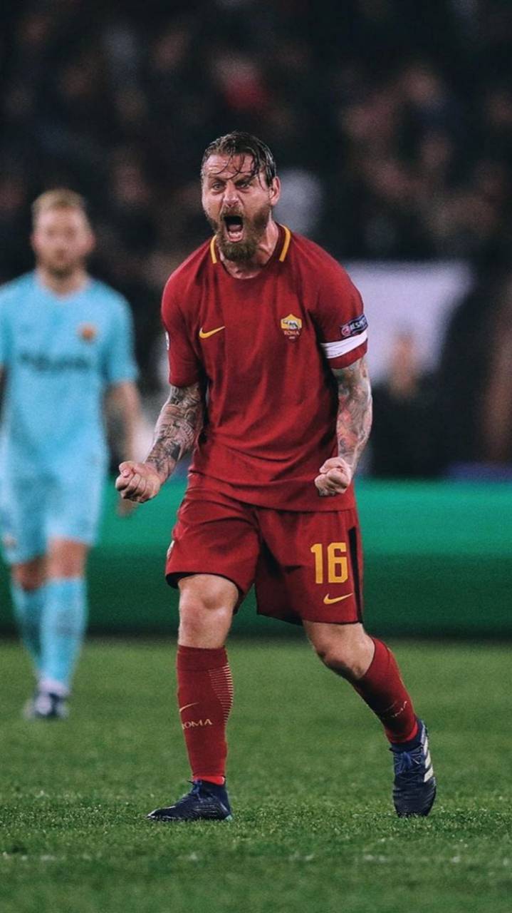 719x1280 Daniele De Rossi wallpaper