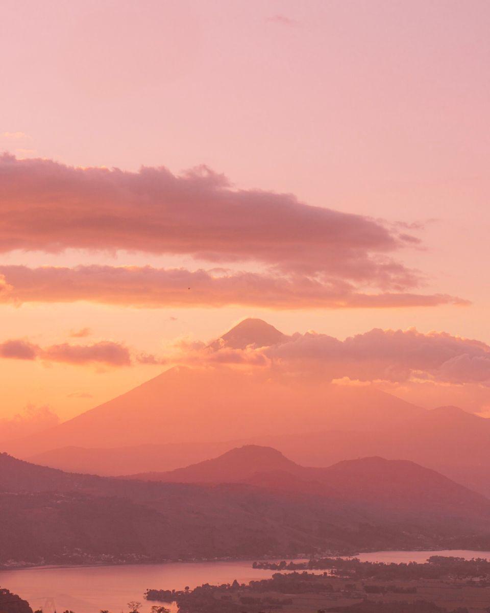 960x1200 Sweet Dreamy Sunset. Flower background wallpaper, Landscape background, Light spring color palette