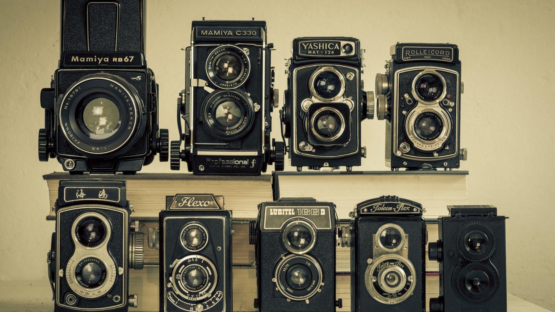 1920x1080 Vintage Camera Wallpaper HD