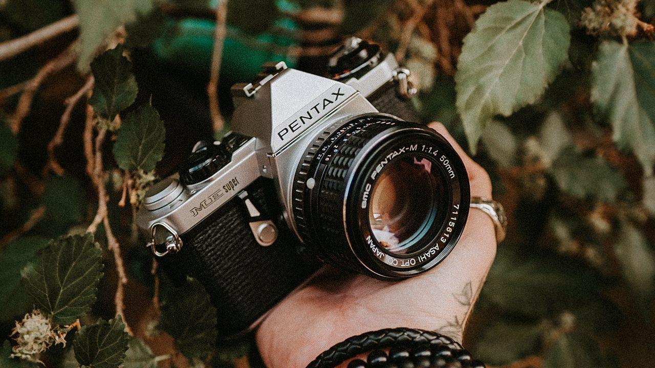 1280x720 Wallpaper camera, retro, vintage, hand, tattoo hd, picture, image