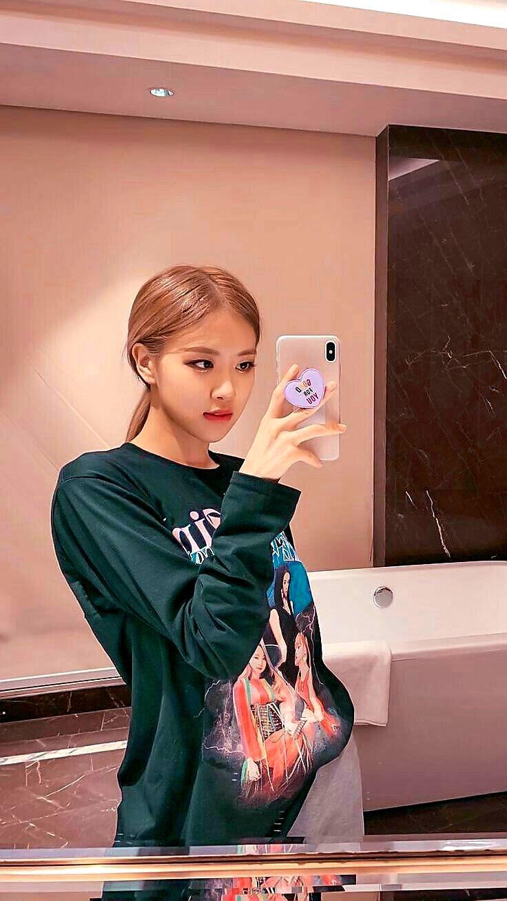 736x1308 Blackpink Rose Selfie Wallpaper POP STOCK