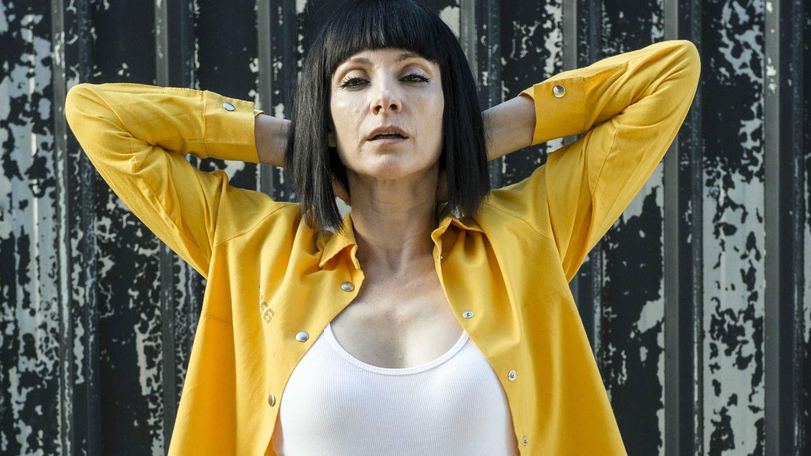 1600x900 Najwa Nimri HD Wallpaper