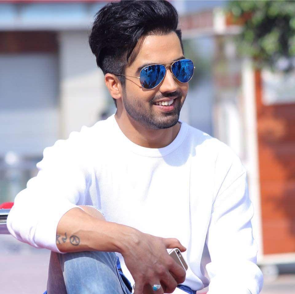 960x959 Hardy Sandhu Photo (1 of 4)