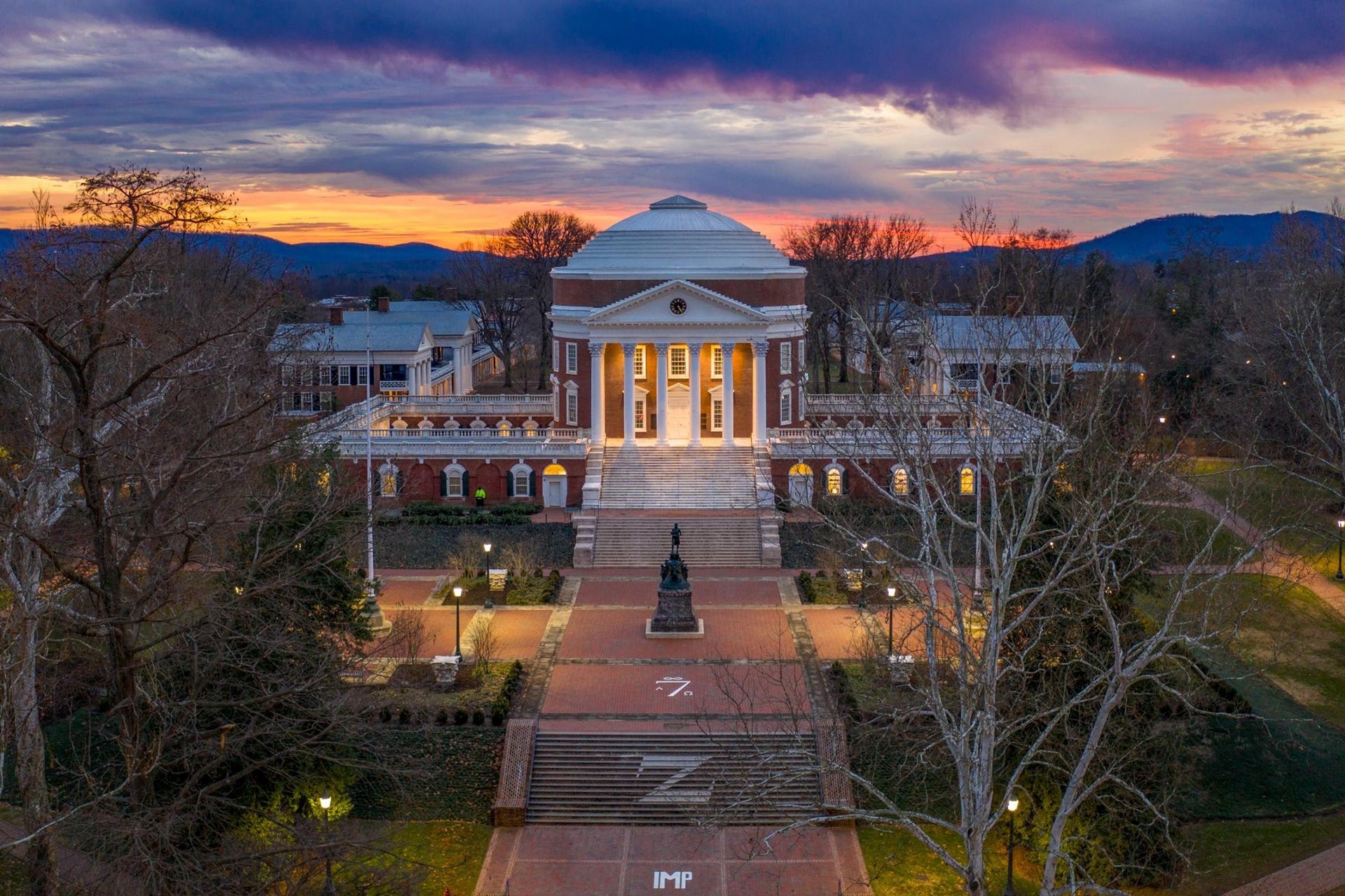 1920x1279 University of Virginia