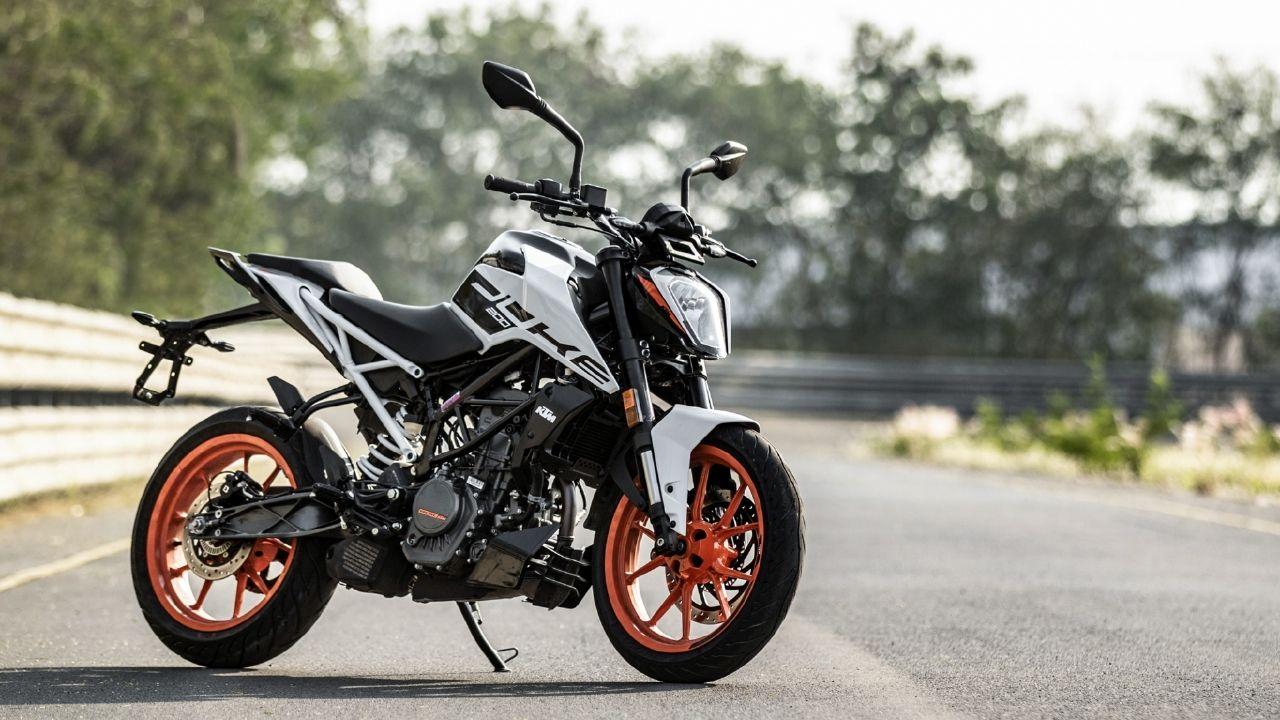 1280x720 Duke 200 Wallpaper HD Wallpaper