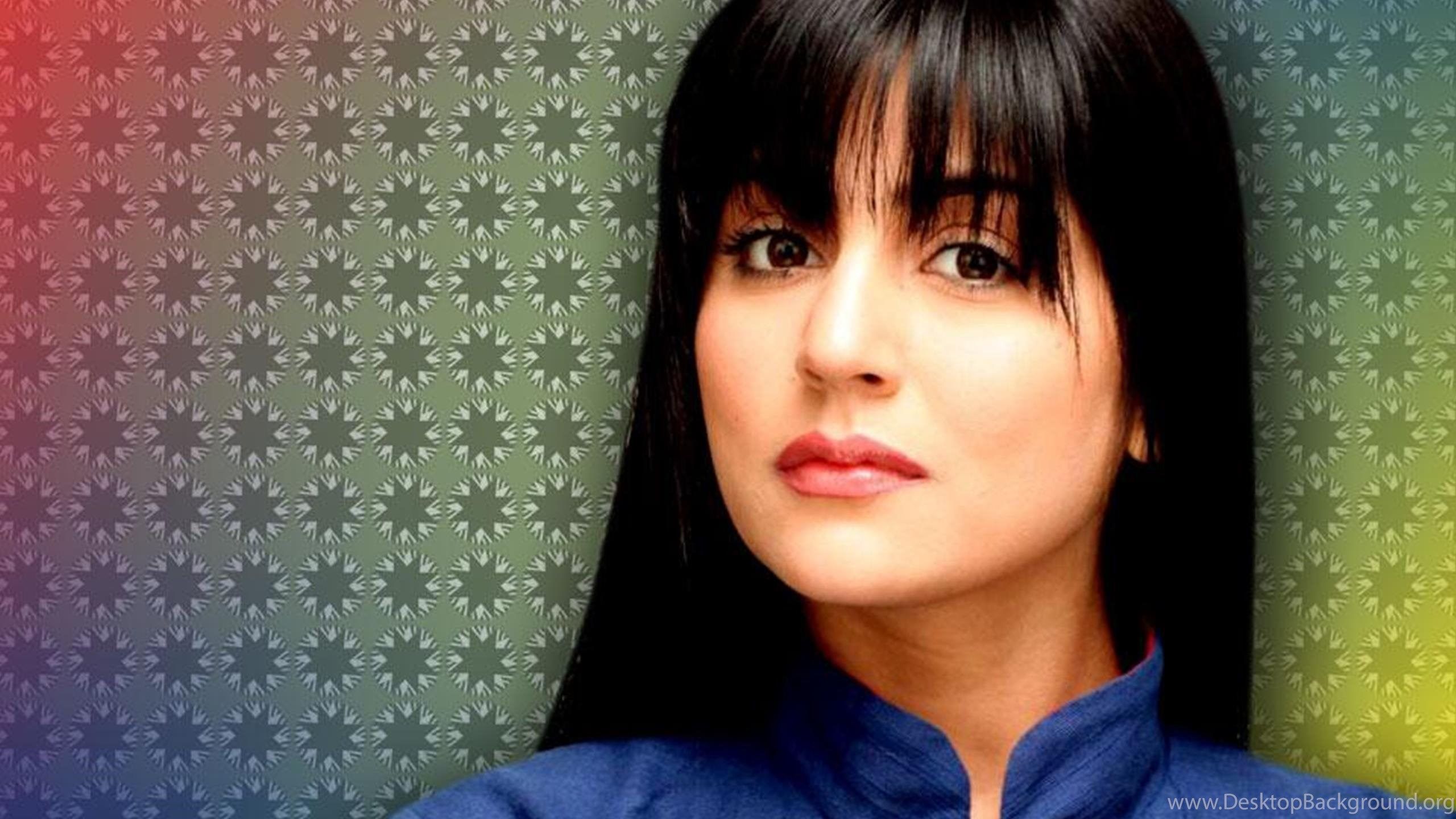 2560x1440 Sanam Baloch Wallpaper