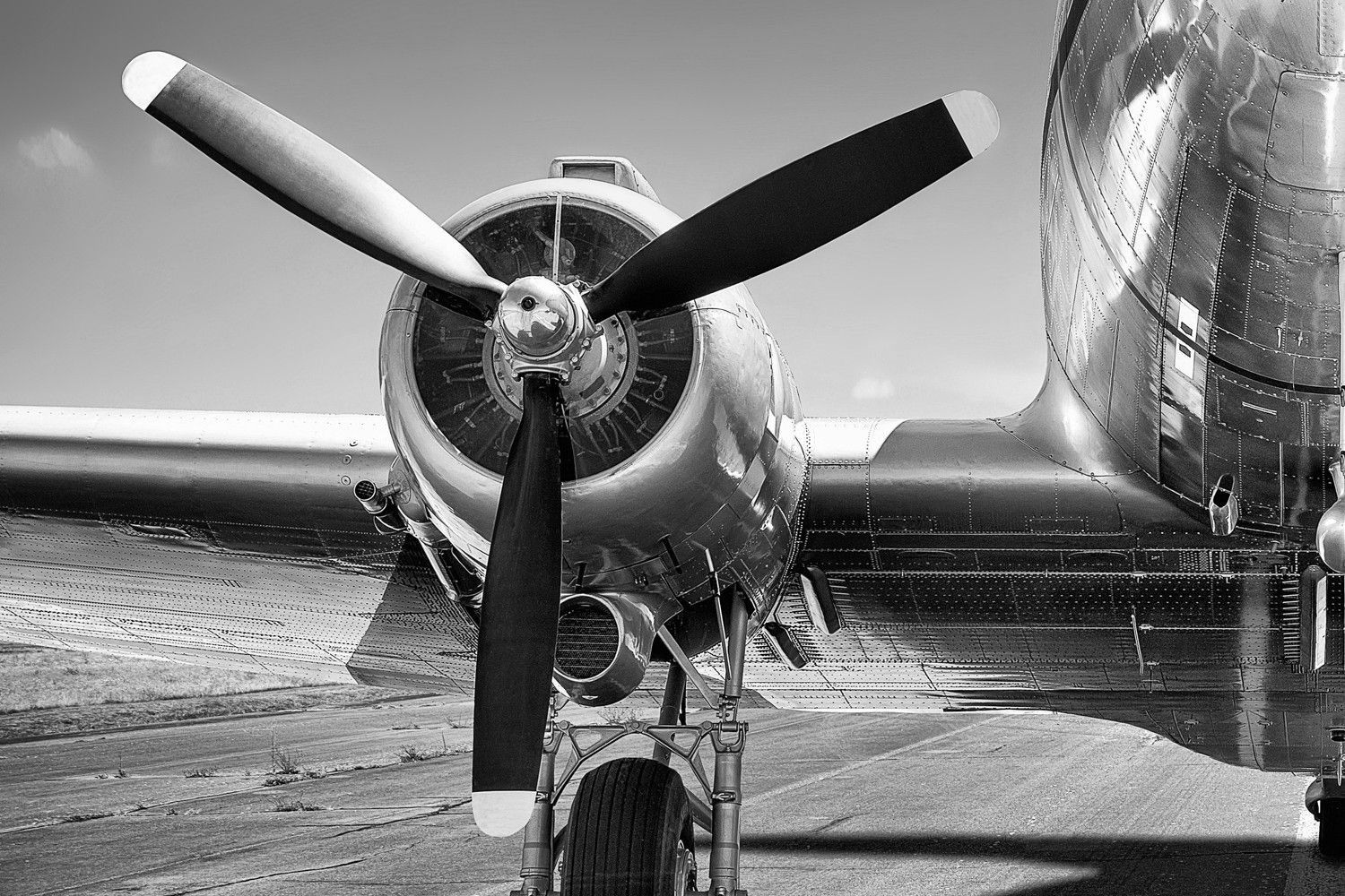 1500x1000 Vintage Cargo Plane Canvas Art