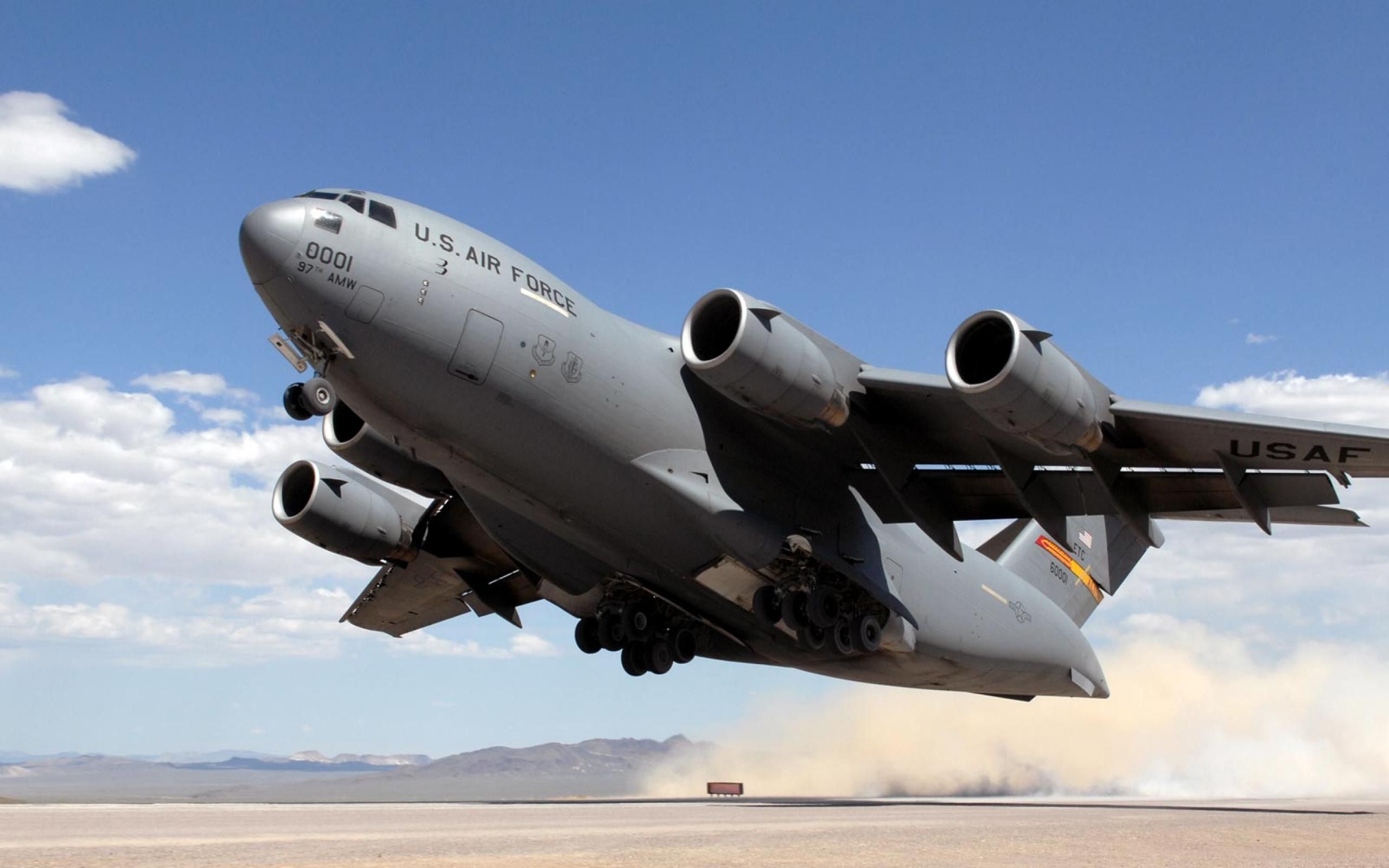 2560x1600 C 17 Globemaster III -Military aircraft wallpaper
