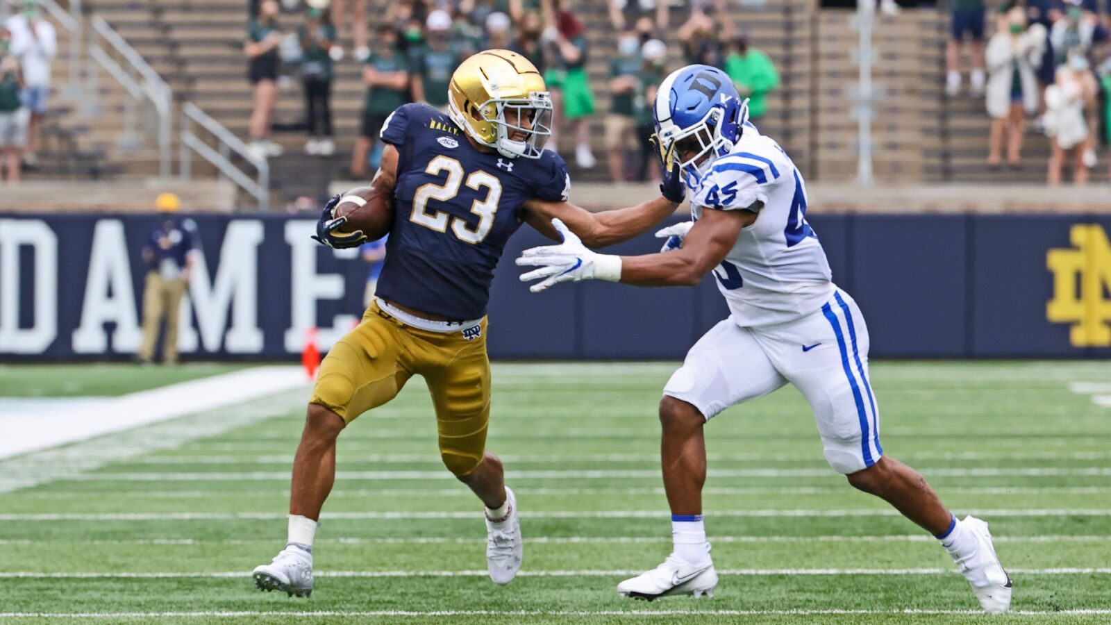 1600x900 Notre Dame's Kyren Williams Has Cool Interaction with NFL Great