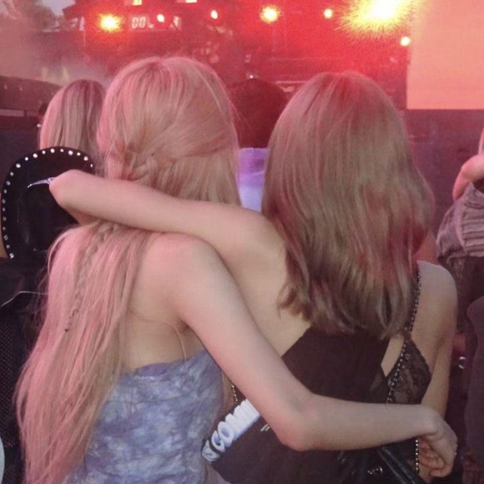 964x964 chaelisa layout