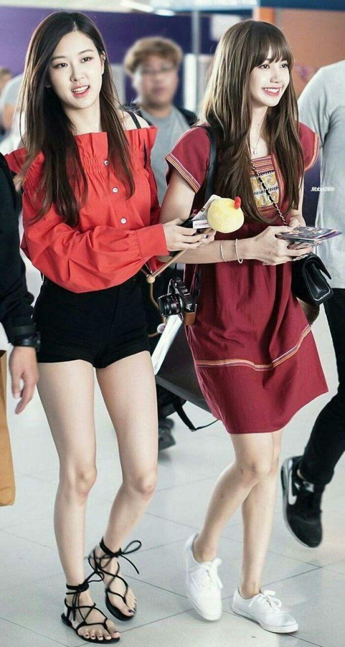 700x1312 BLACKPINK PHOTOS