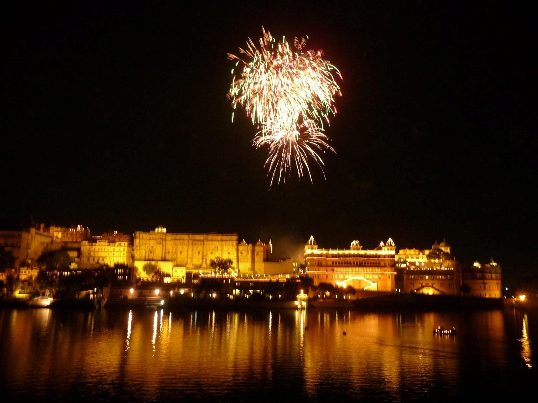 2048x1536 Diwali in Udaipur India Festival Celebration Wallpaper