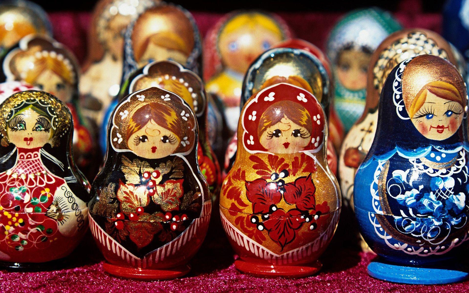 1920x1200 Russian Doll Photography .