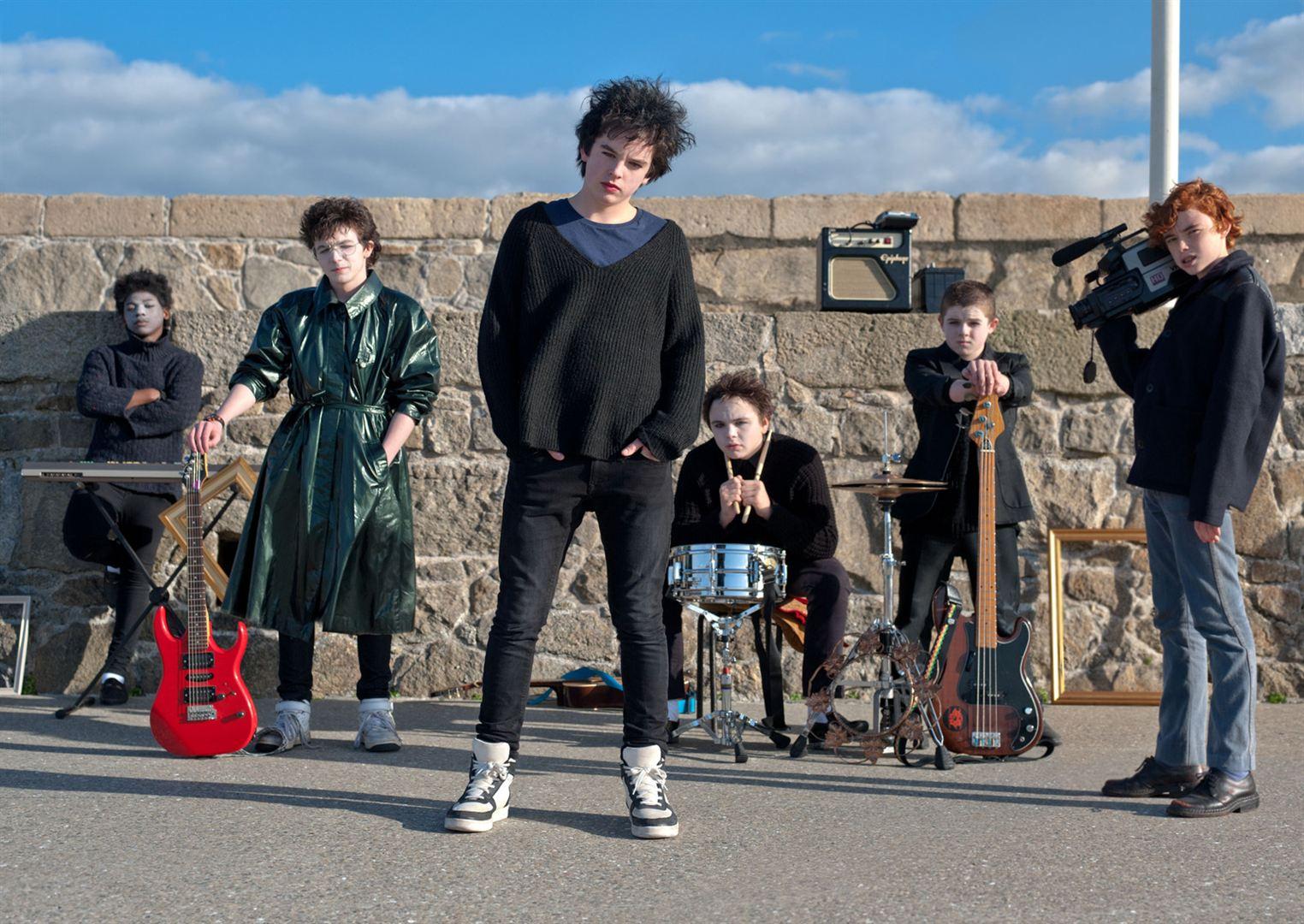 1524x1080 Sing Street Wallpaper