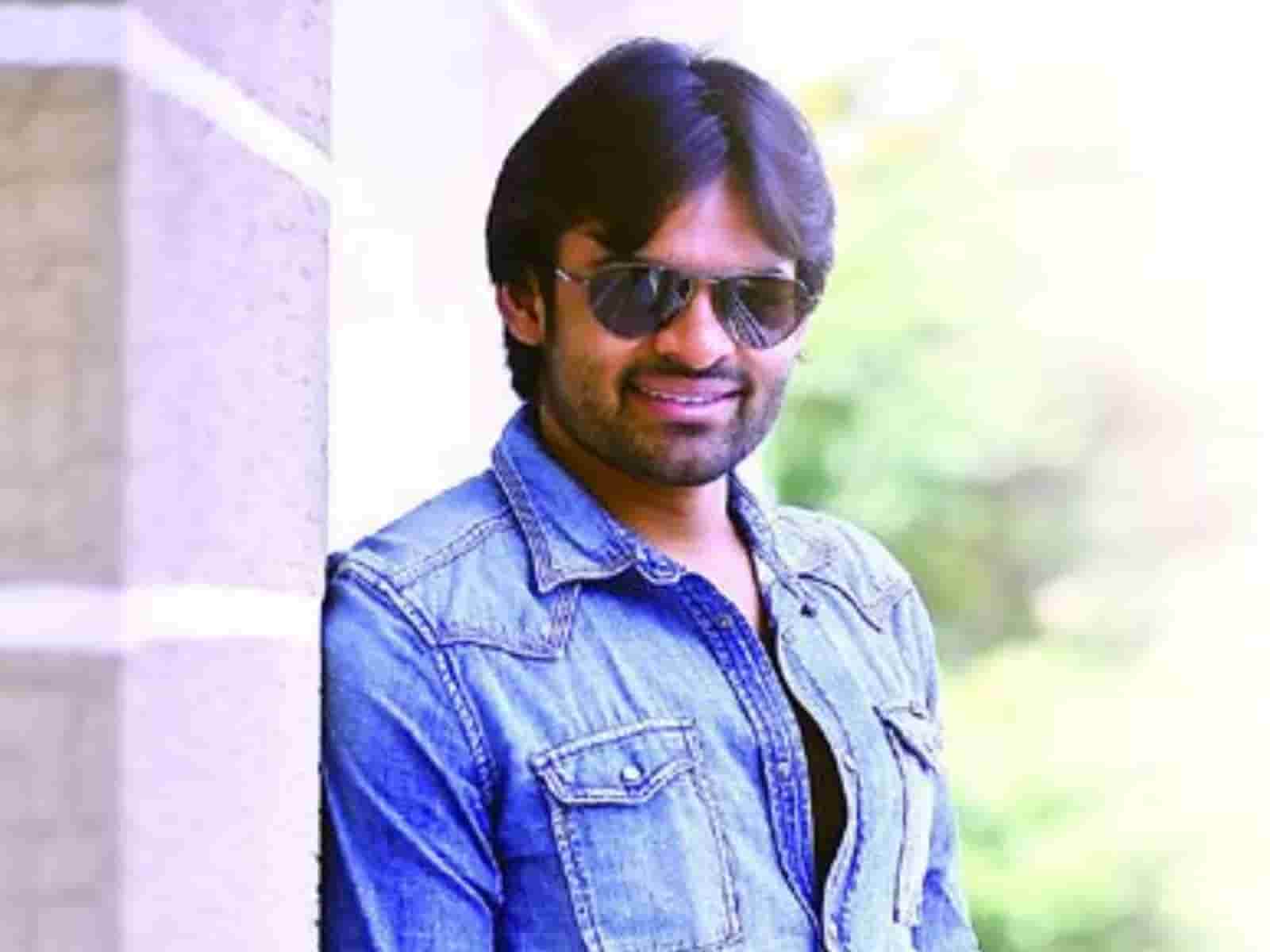 1600x1200 Mega Hero Sai Dharam Tej quit Smoking and Teasing Girls in Movies